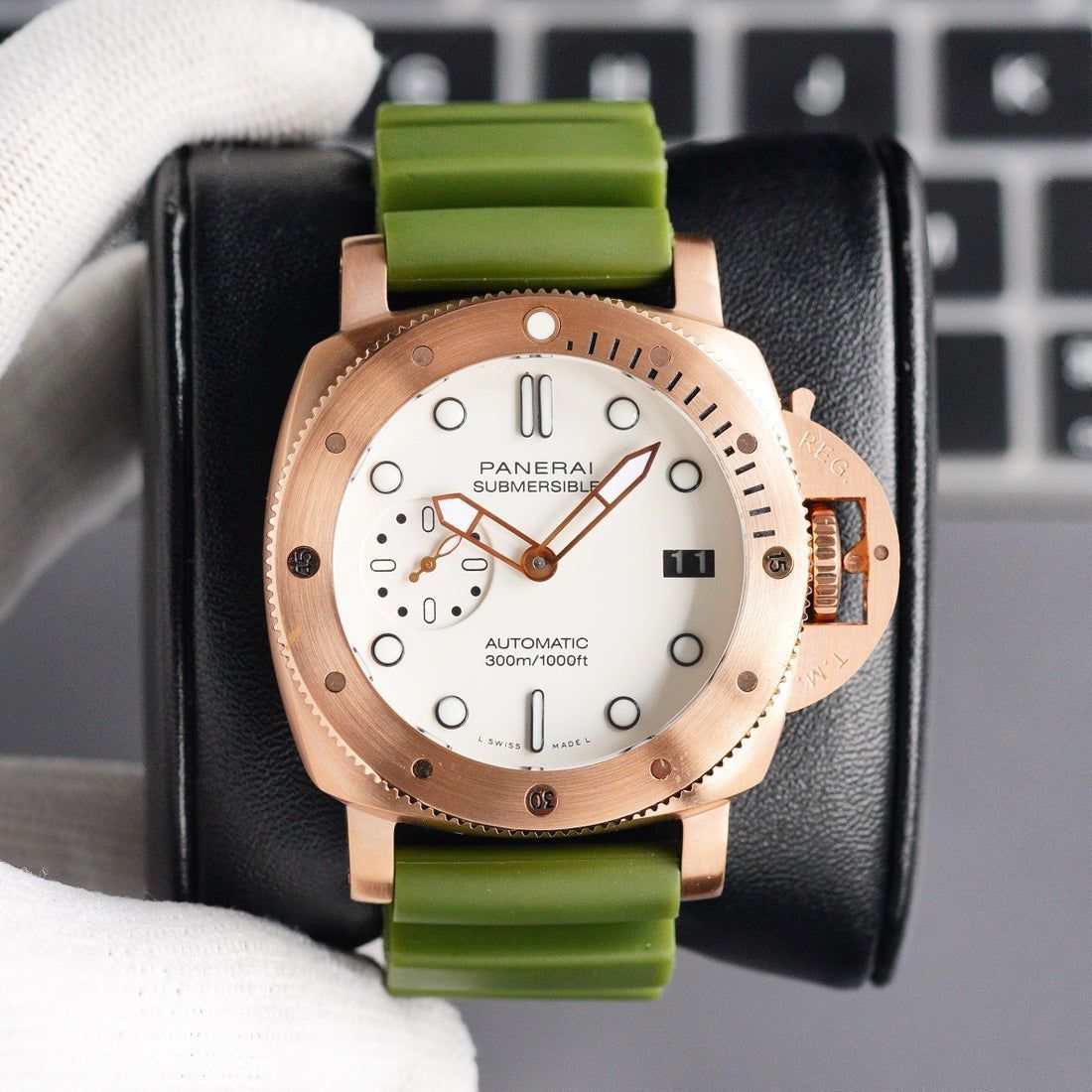 Panerai Submersible Bianco Pam00687