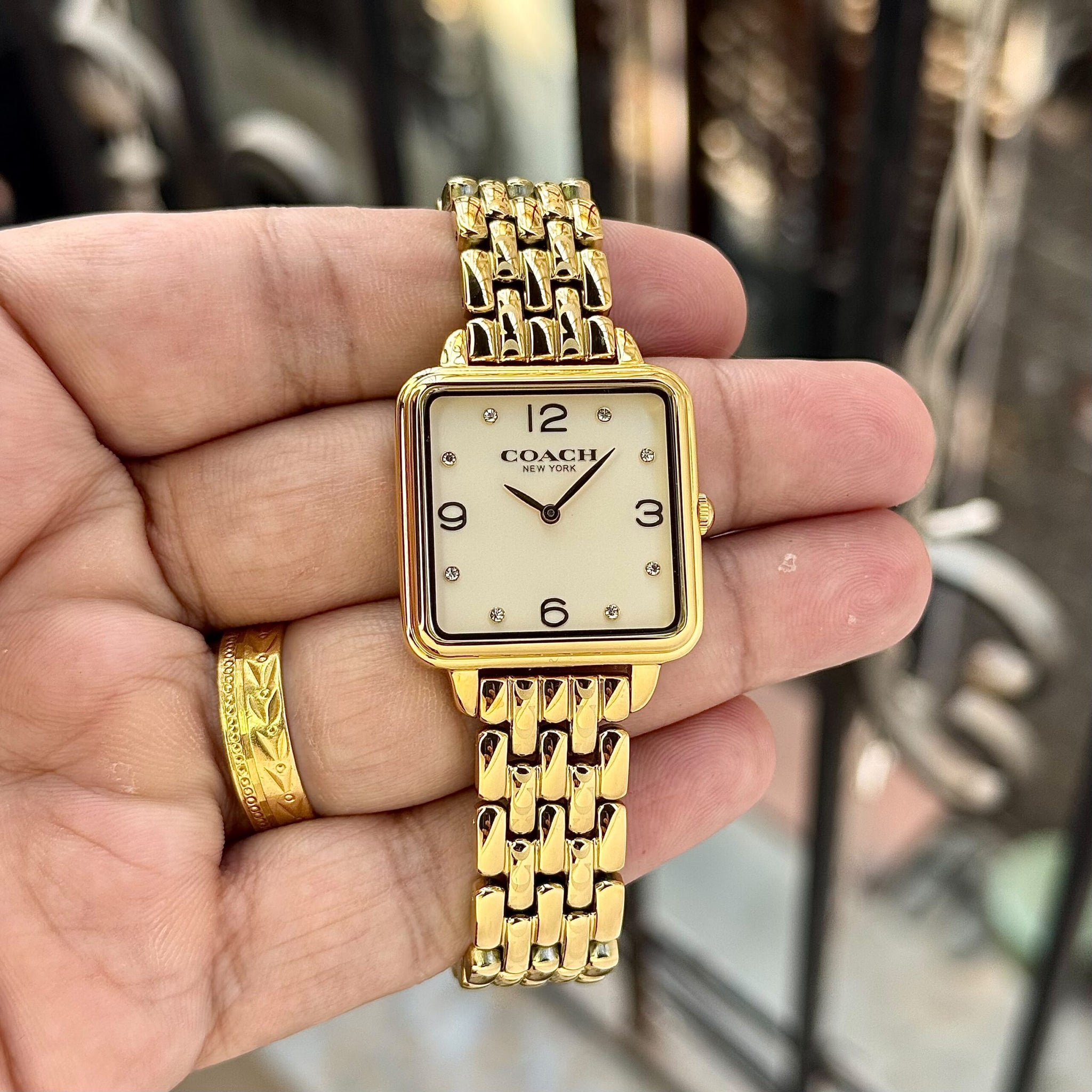 Coach Cass Ivory White Quartz