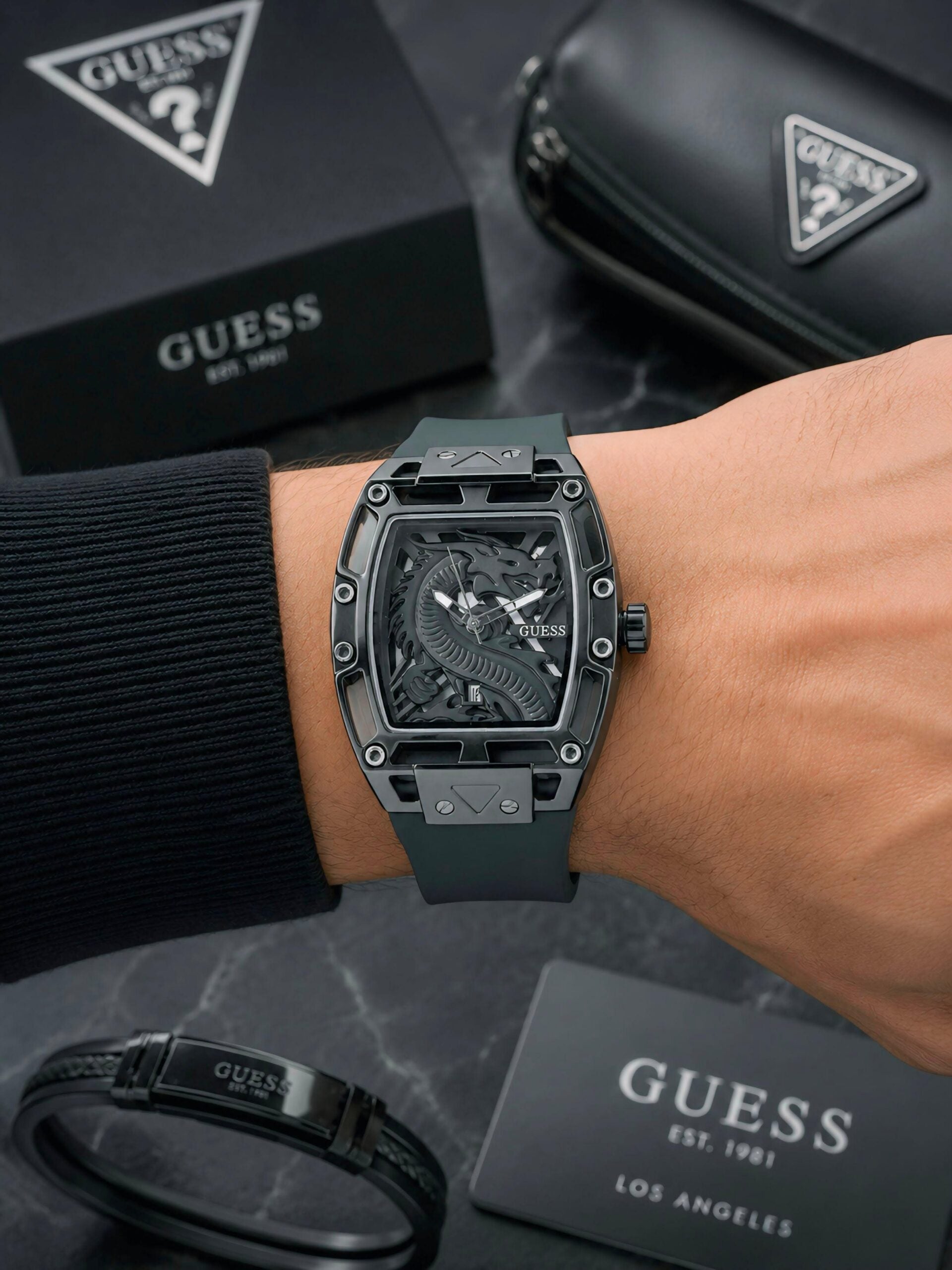 Guess Dragon Pattern Series