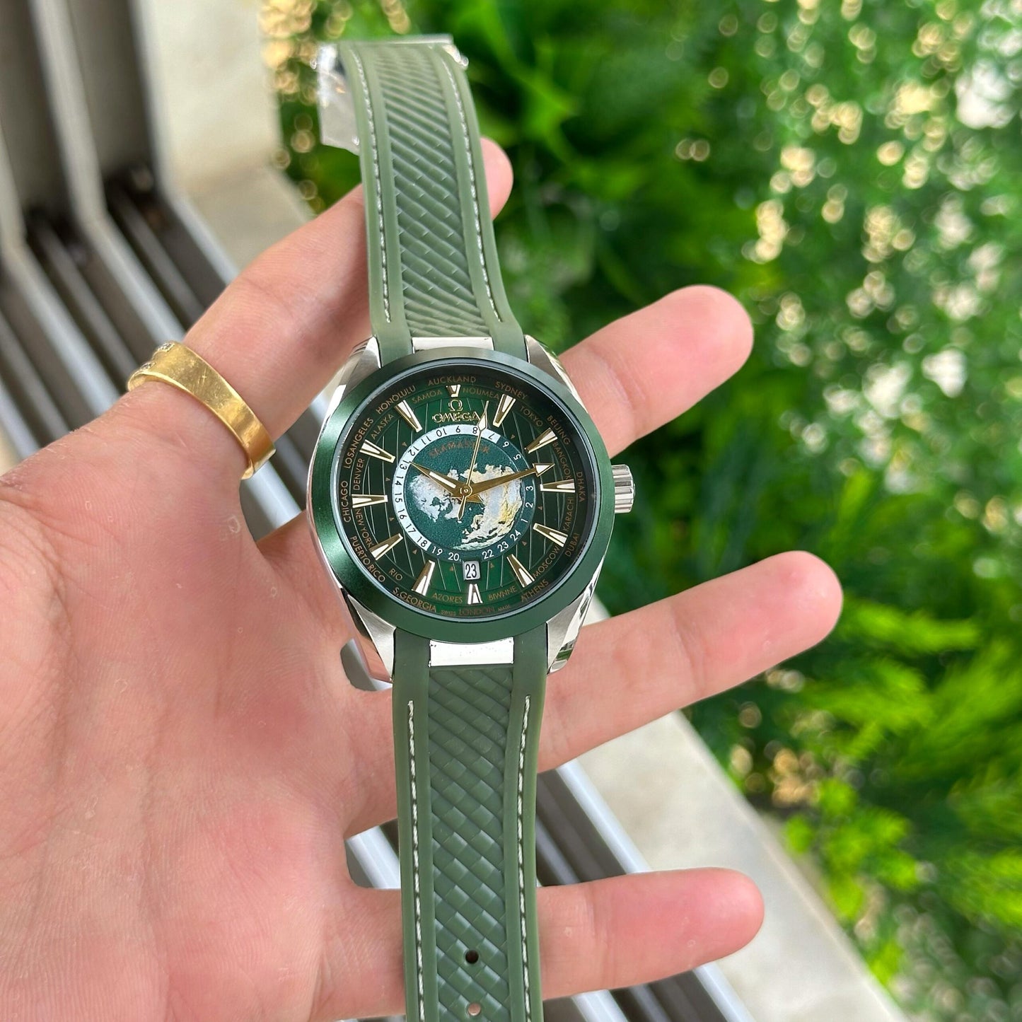 Omega Seamaster Aqua Terra Green Worldtimer