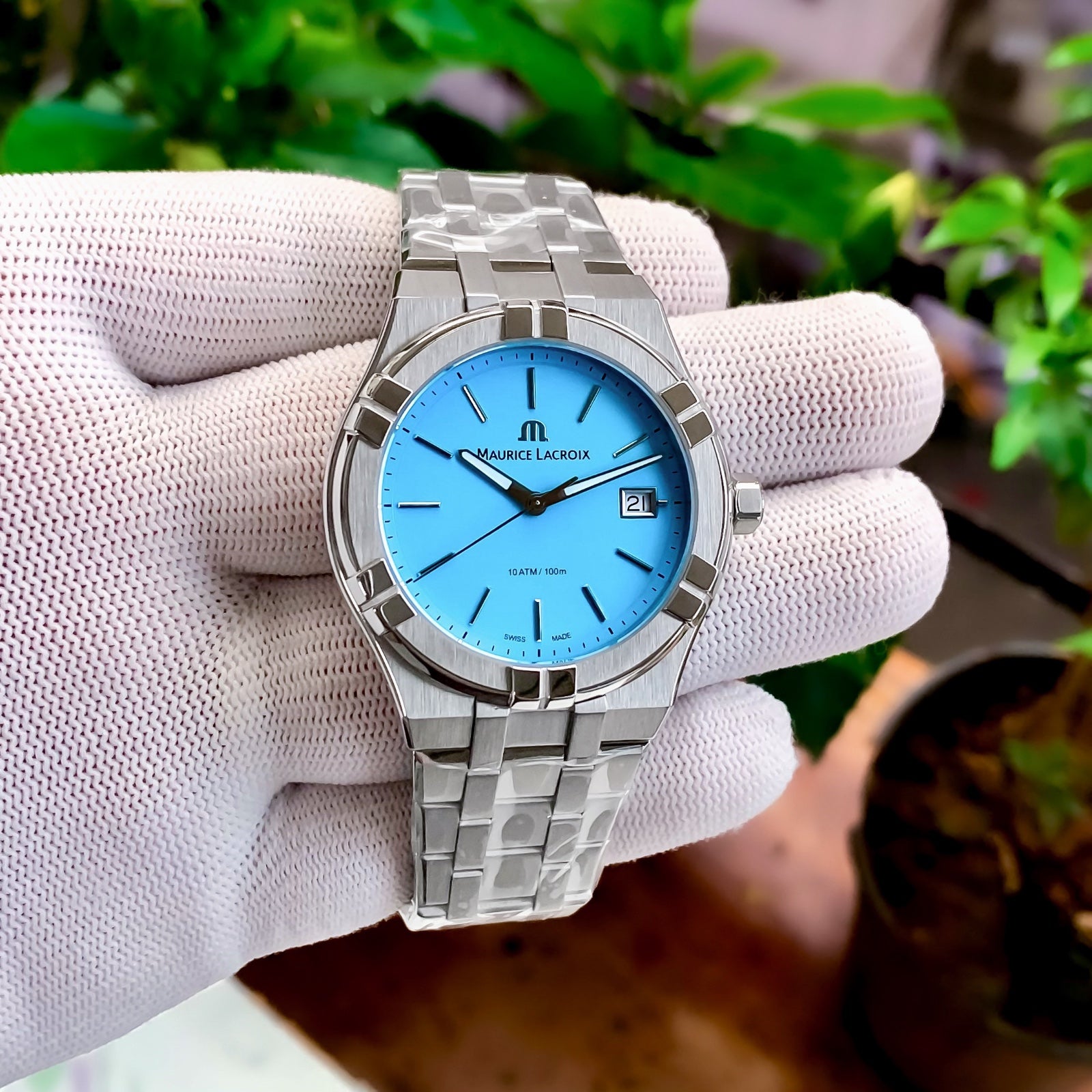 Maurice Lacroix Aikon Quartz Tiffany Blue