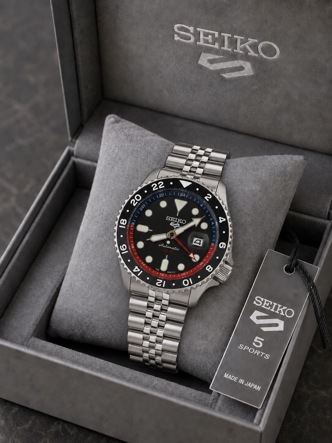 Seiko GMT Silver Automatic