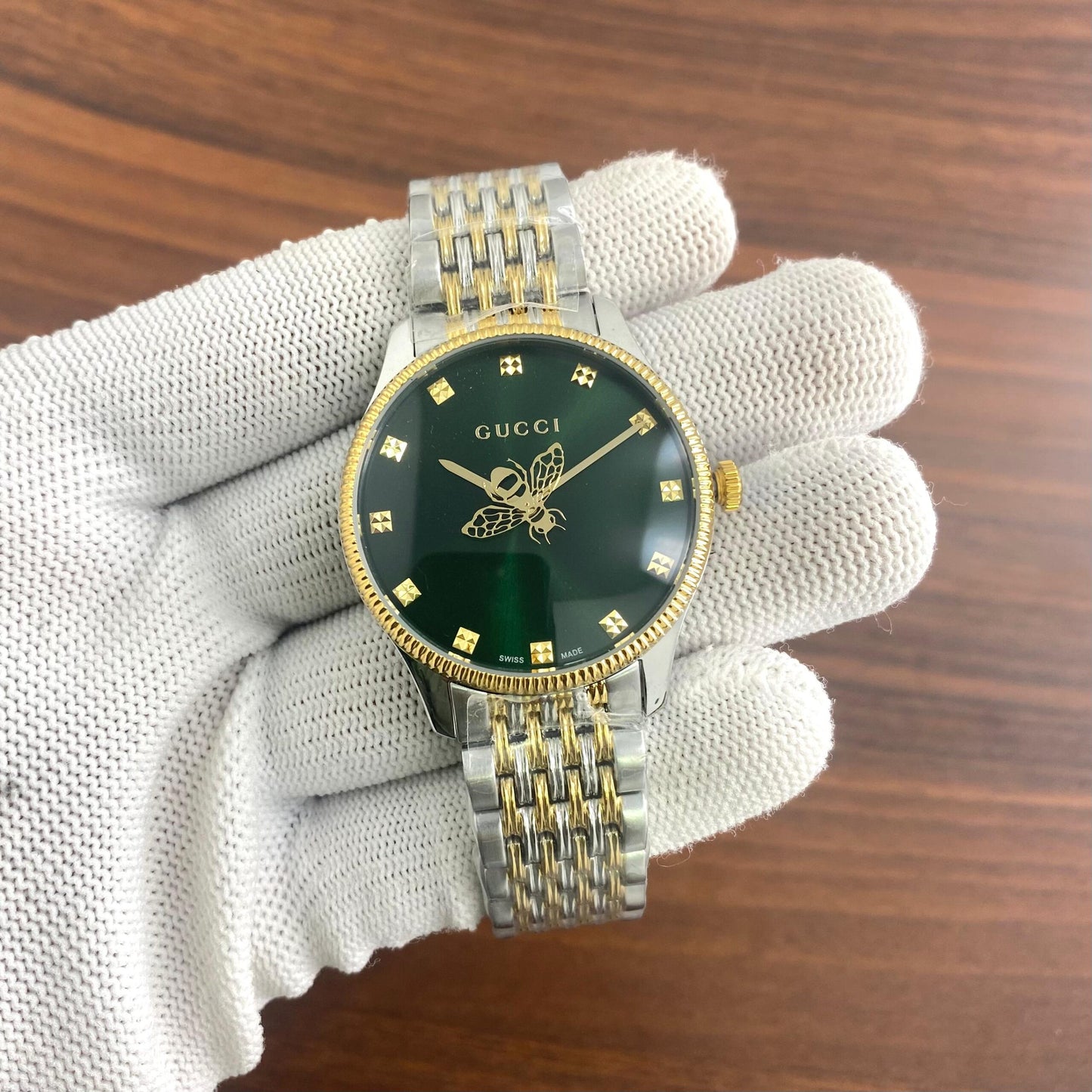 Gucci G-Timeless Slim Bee Automatic