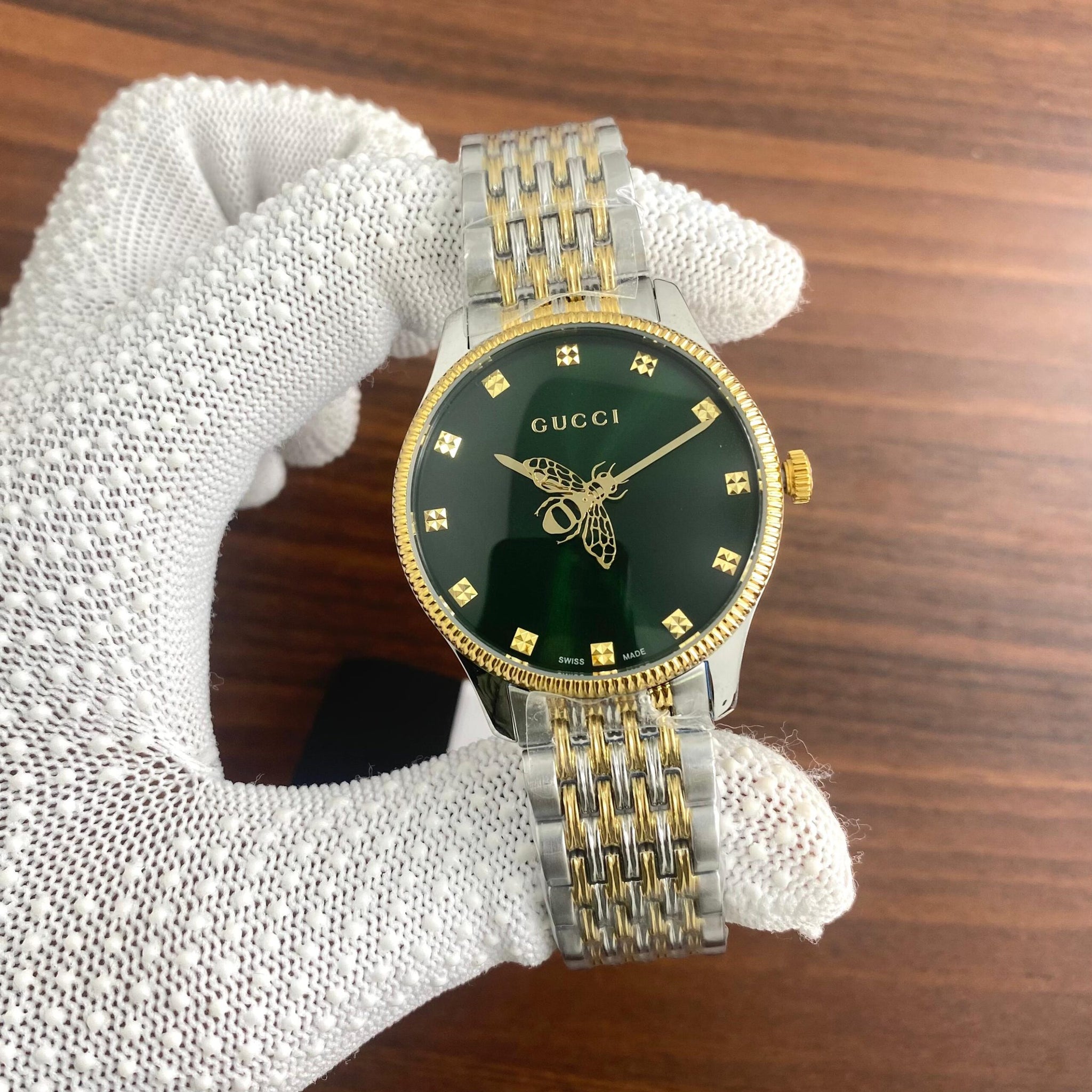Gucci G-Timeless Slim Bee Automatic