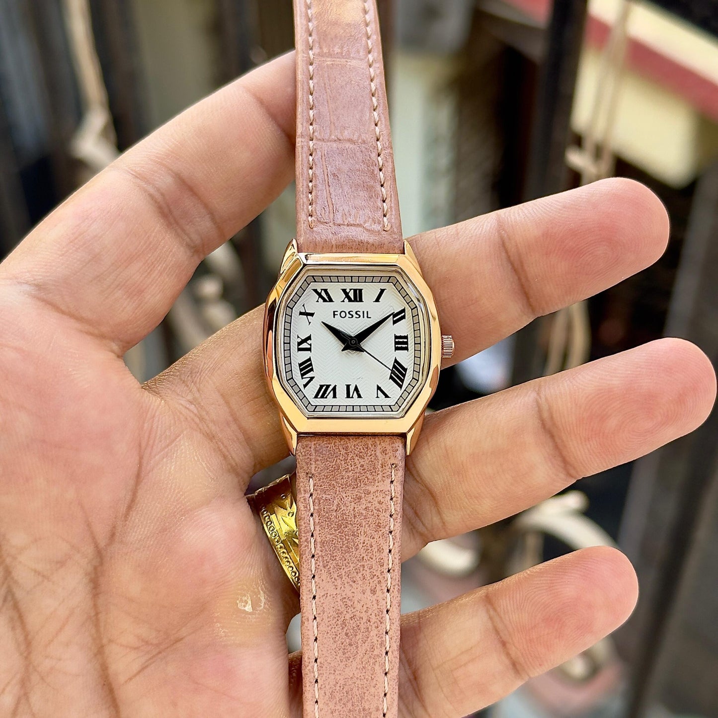 Fossil Cream Textured Dial