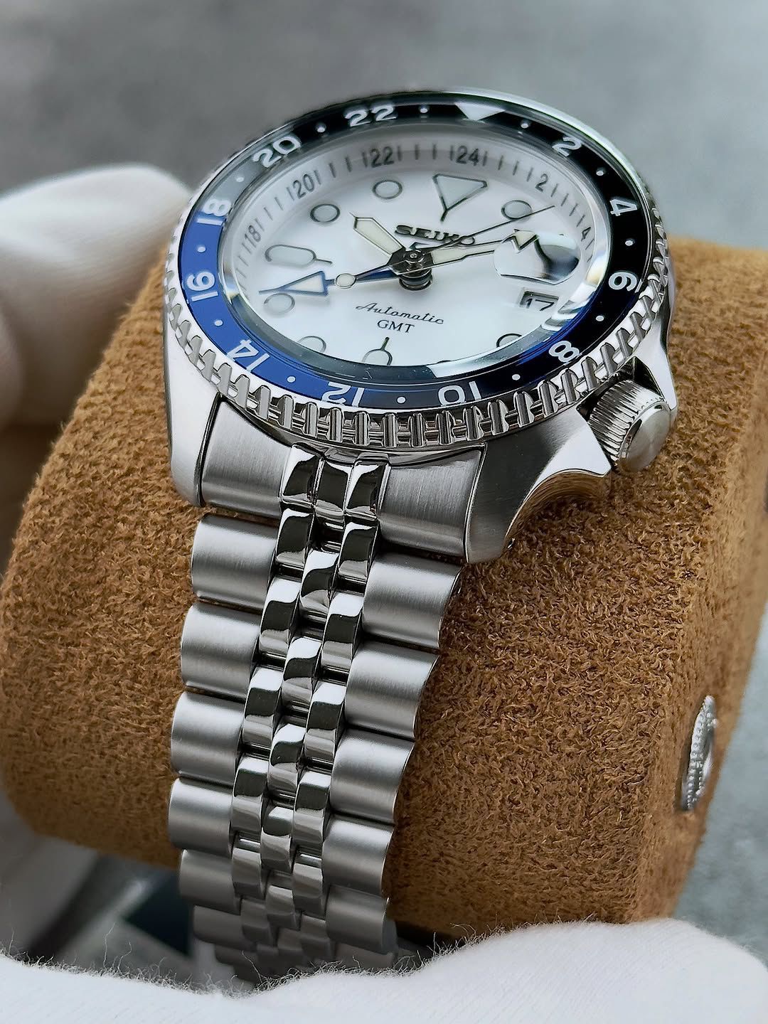 Seiko GMT White Dial Automatic