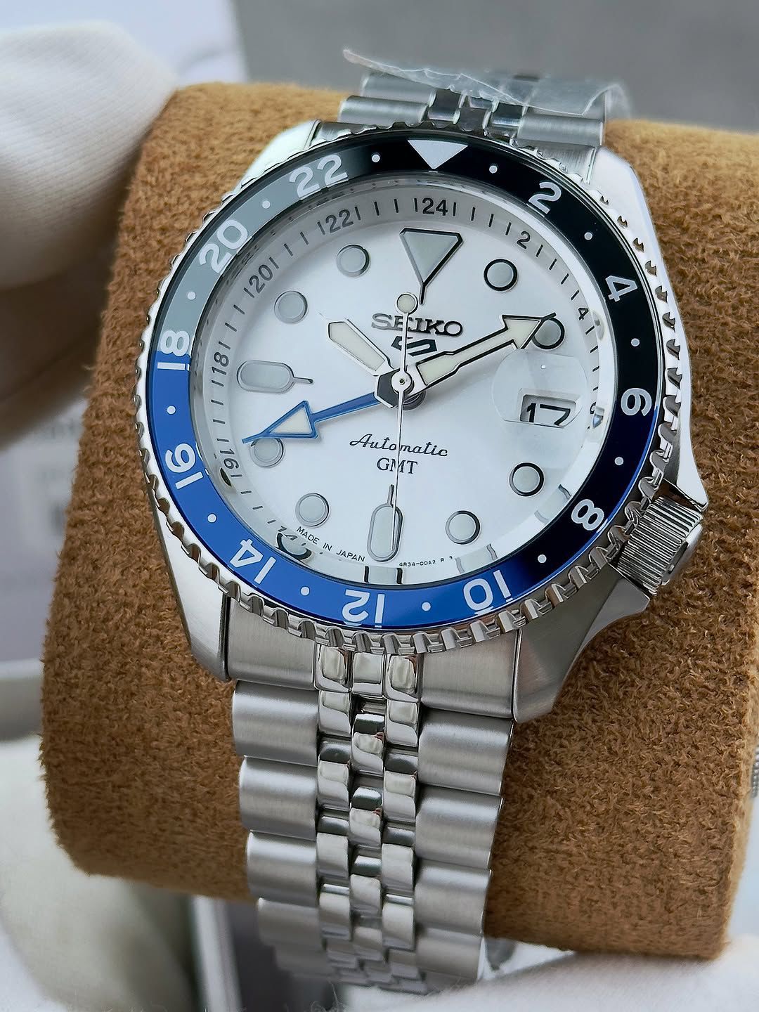 Seiko GMT White Dial Automatic
