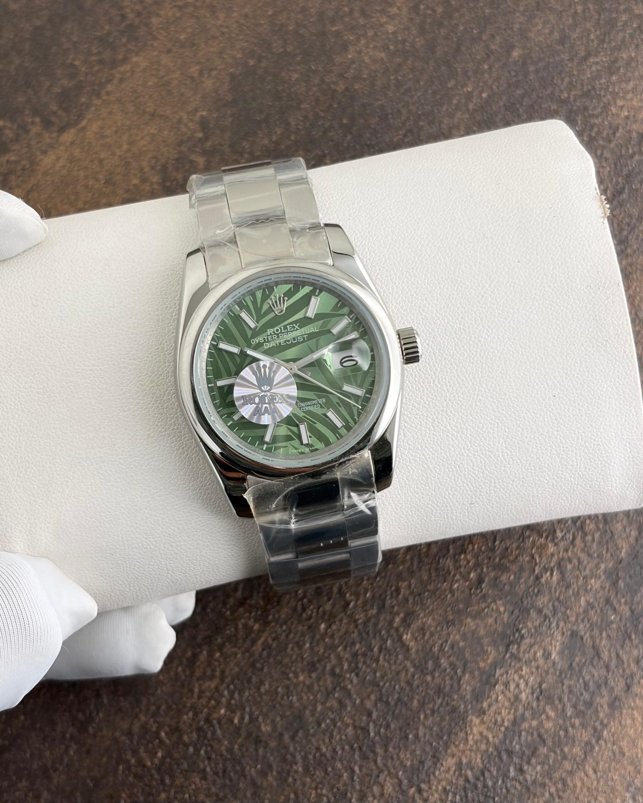 Rolex Oyster DateJust Olive Green Dial Automatic
