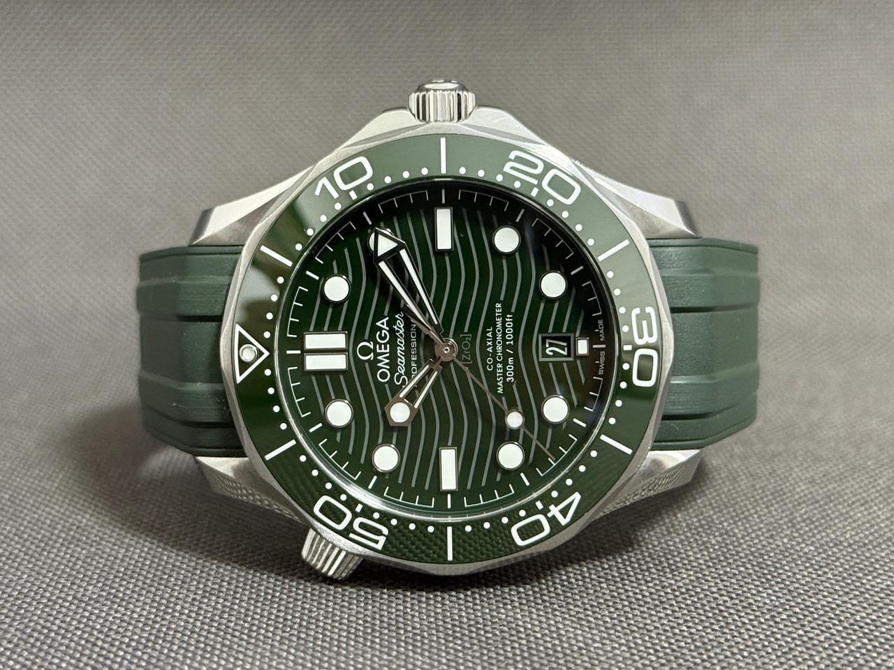 Omega Seamaster Green Diver Automatic