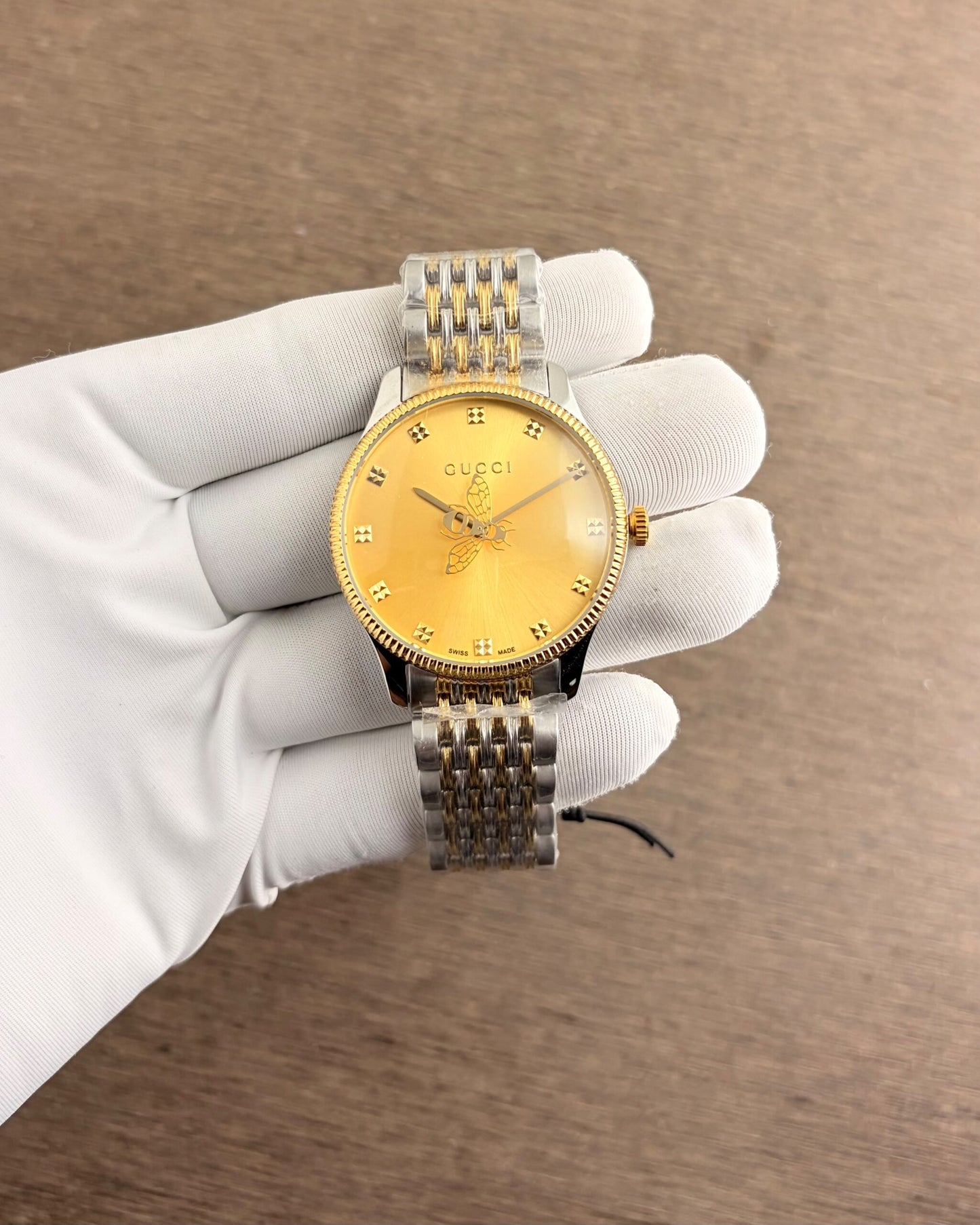 Gucci G-Timeless Slim Bee Two-Tone