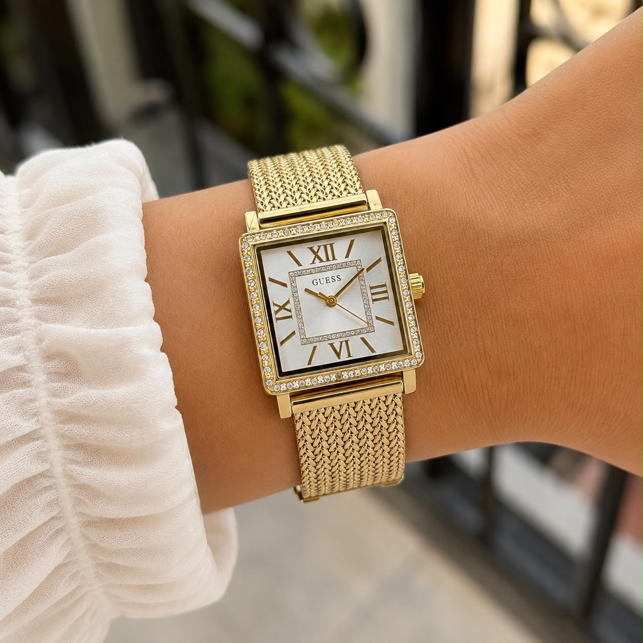 Guess Classic Series Gold Mesh Quartz