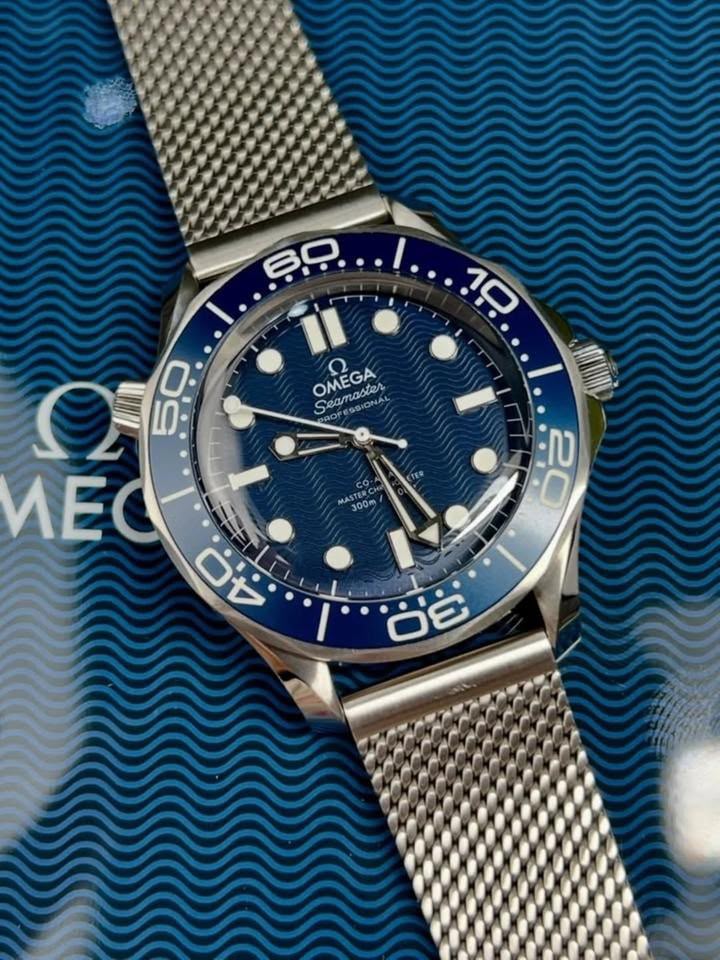 Omega Classic 3-Hand Silver Blue Dial
