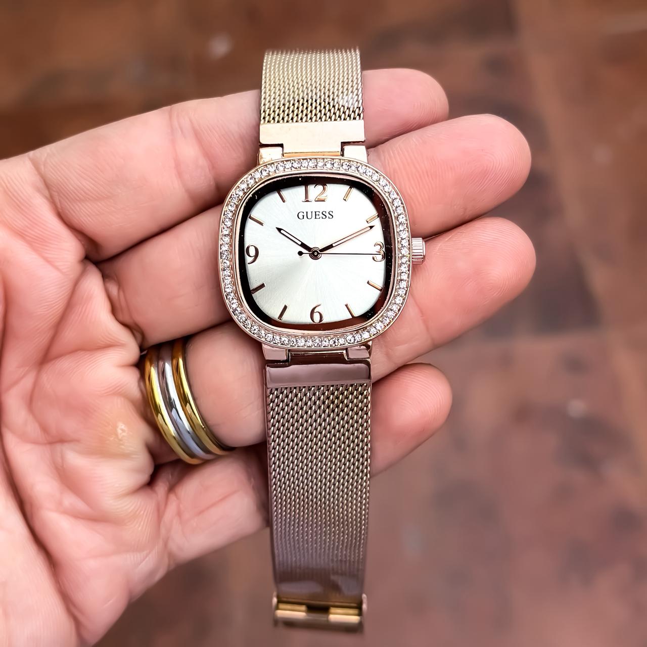 Guess Colorful Rose Gold Dial Quartz