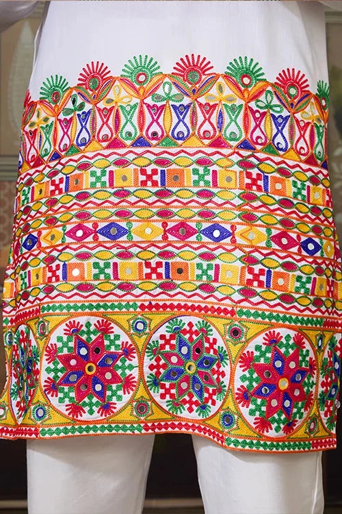 Stylish White Cotton Readymade Men’s Navratri Kurta