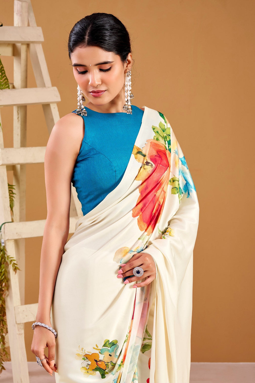 White Elegant Floral Print Satin Silk Saree with Plain Banglory Blouse Piece