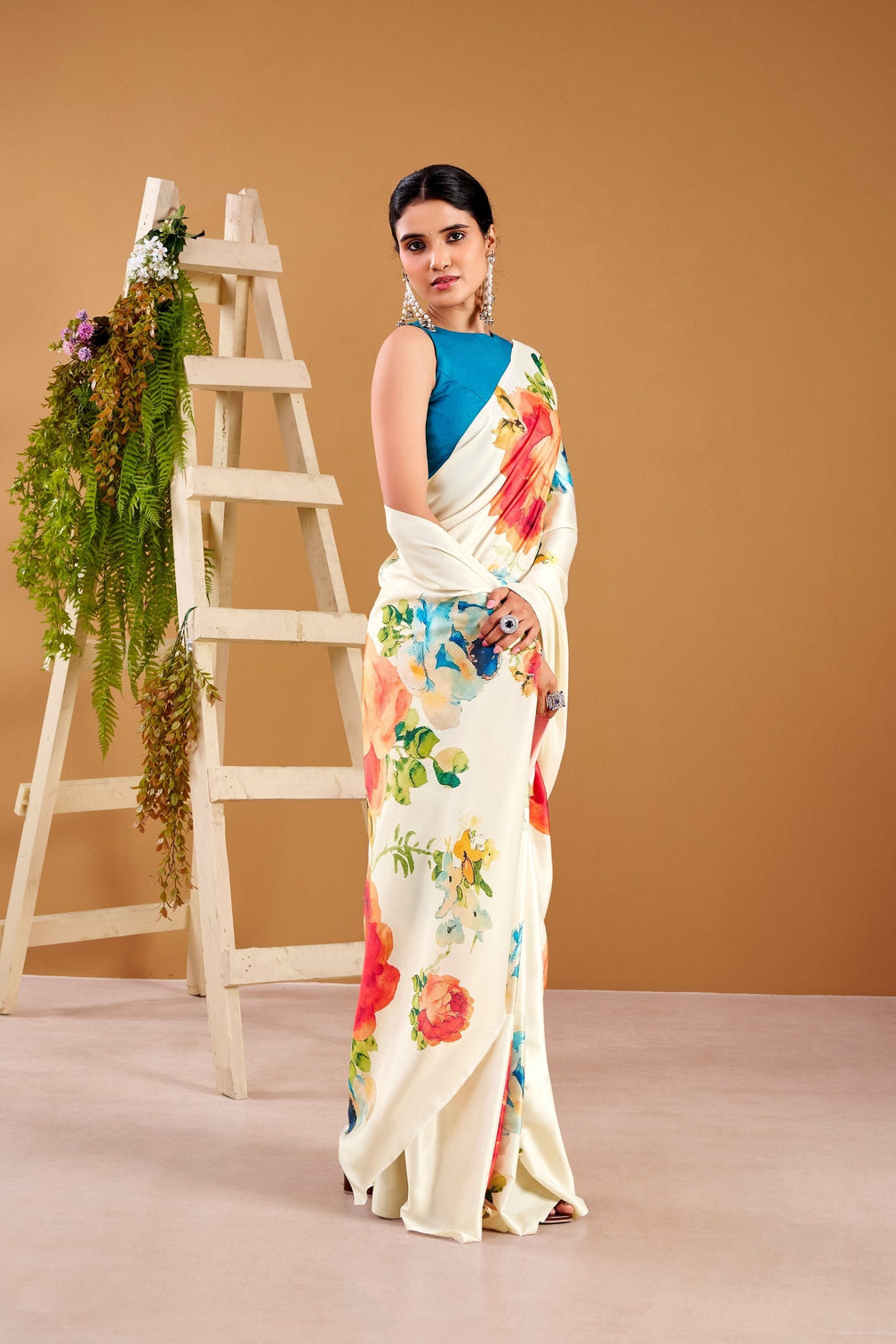 White Elegant Floral Print Satin Silk Saree with Plain Banglory Blouse Piece
