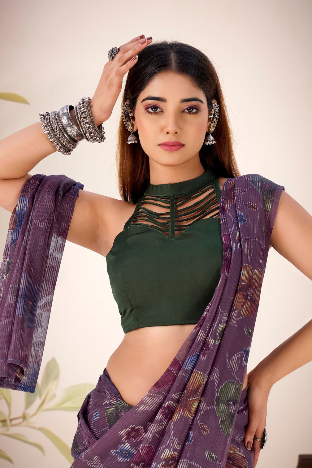 Wine Elegant Lurex Brasso Saree with Floral Viscose Brasso Work & Silk Blouse Piece