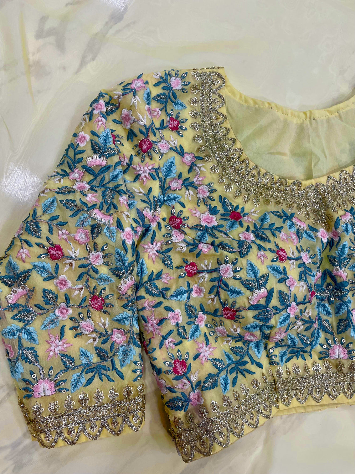 Yellow Saree in Organza Silk With Resham Work With Unstitched Blouse