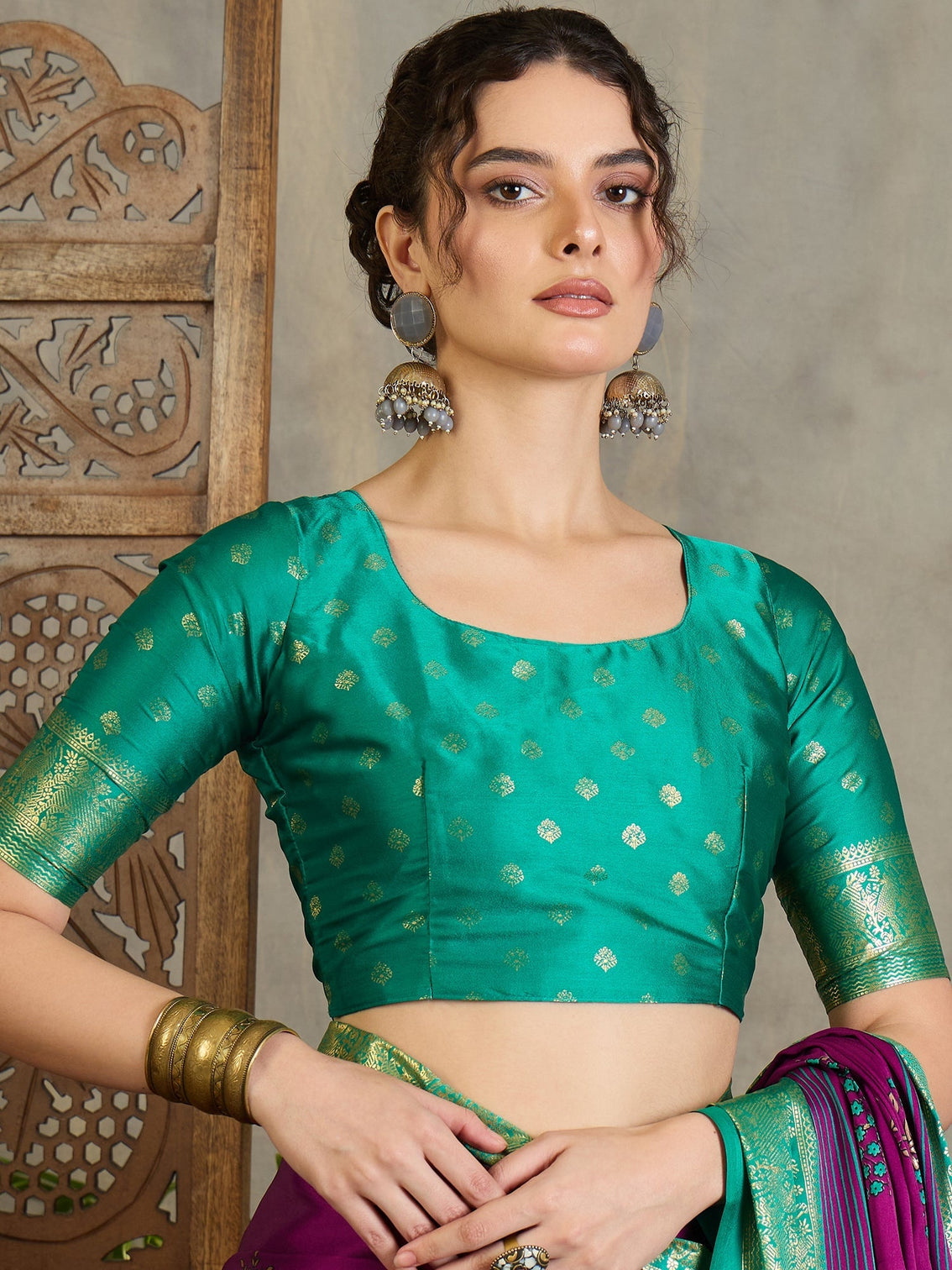 Aavira Classic Semi Modal Saree for Traditional Functions