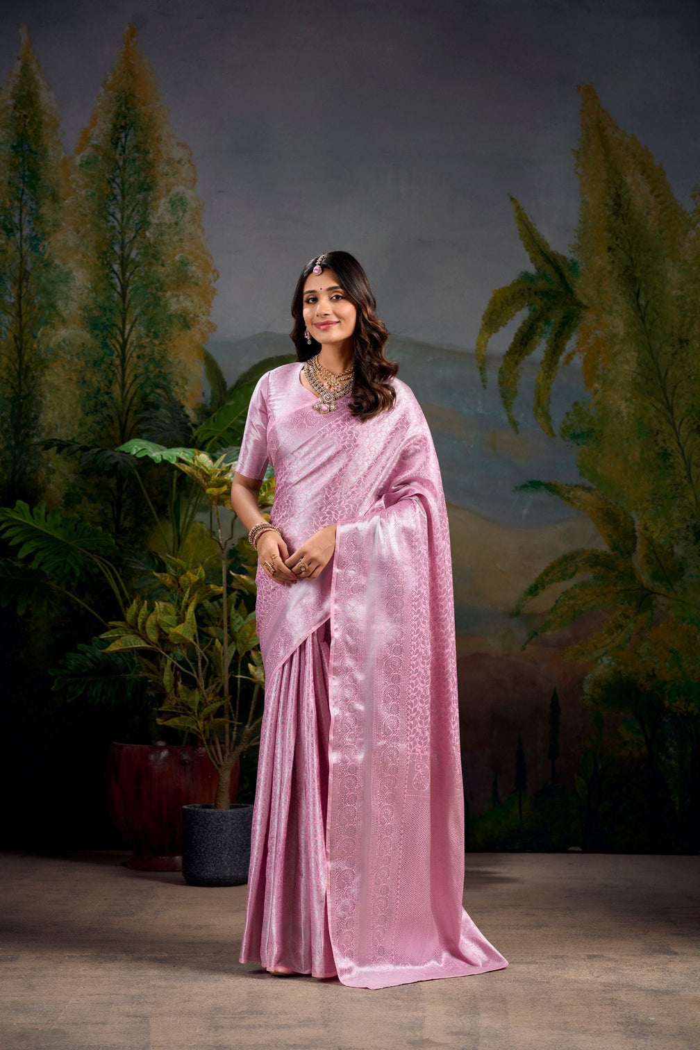 Baby Pink Timeless Kanjivaram Saree with Exquisite Zari Weaving