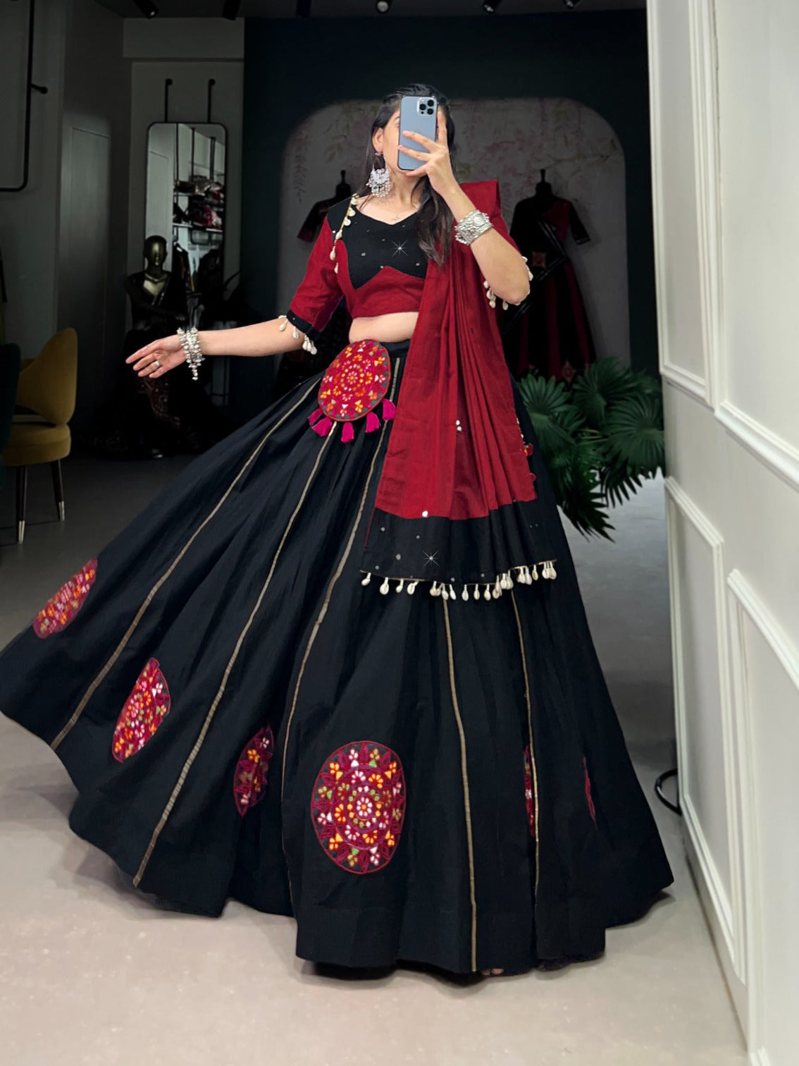 Black Gamthi Cotton Lehenga Choli Set with Mirror Work Dupatta & Purse – Navratri Special 2025