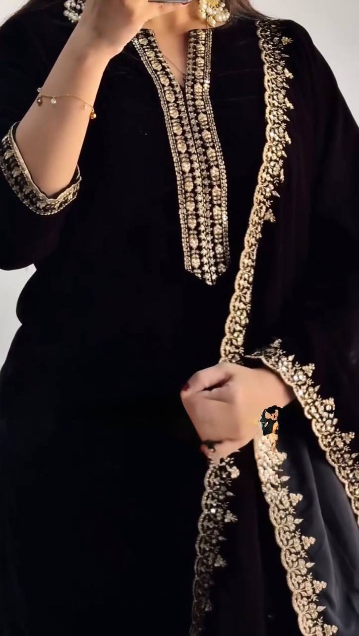 Black Elegant Velvet Ensemble – Luxurious & Stylish