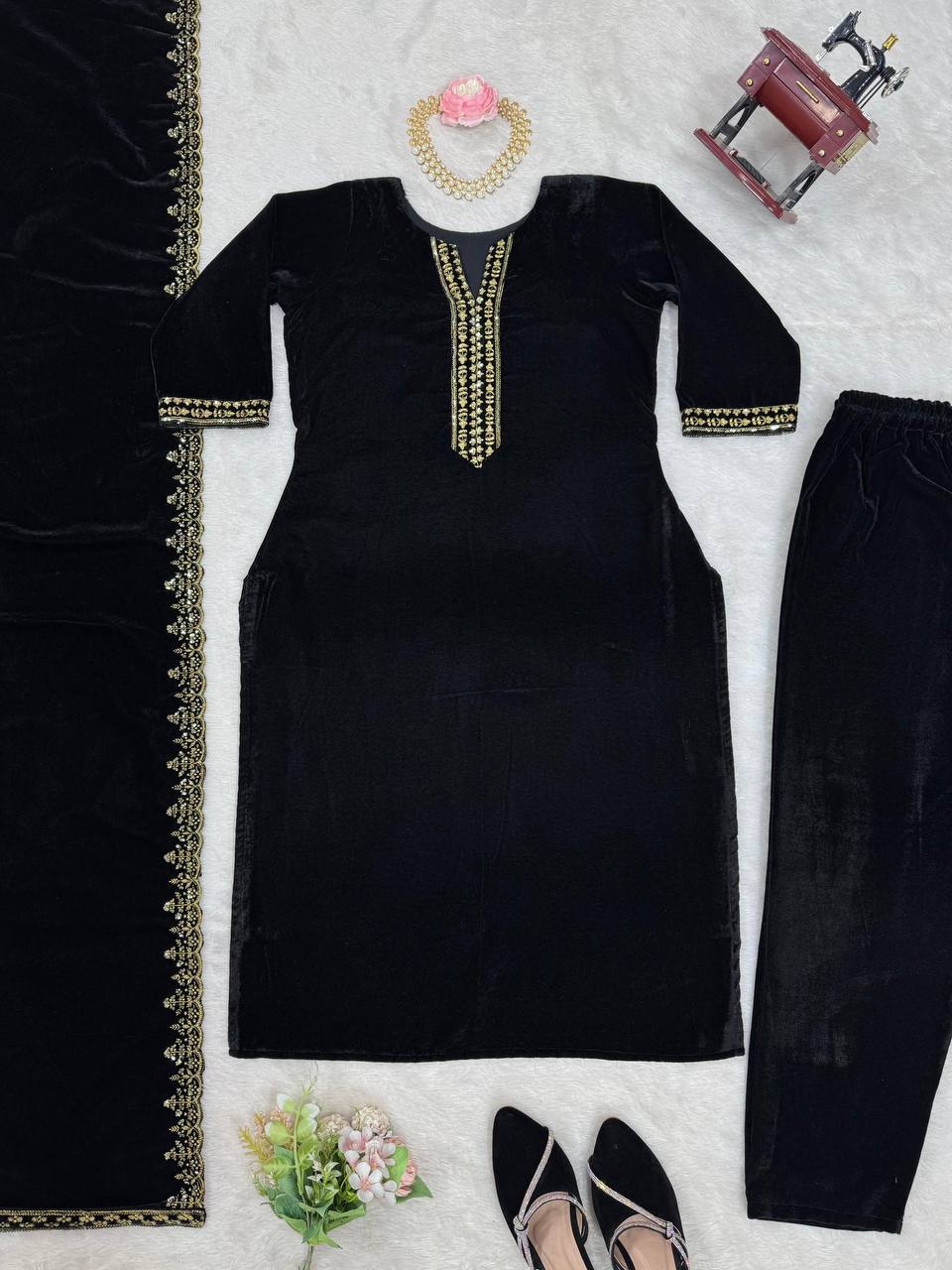 Black Elegant Velvet Ensemble – Luxurious & Stylish