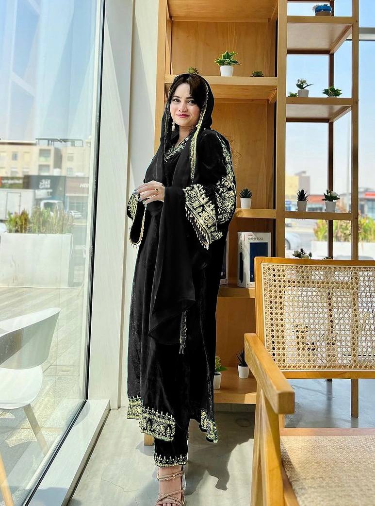 Black Fancy Bell Sleeve Green Color Velvet Salwar Suit