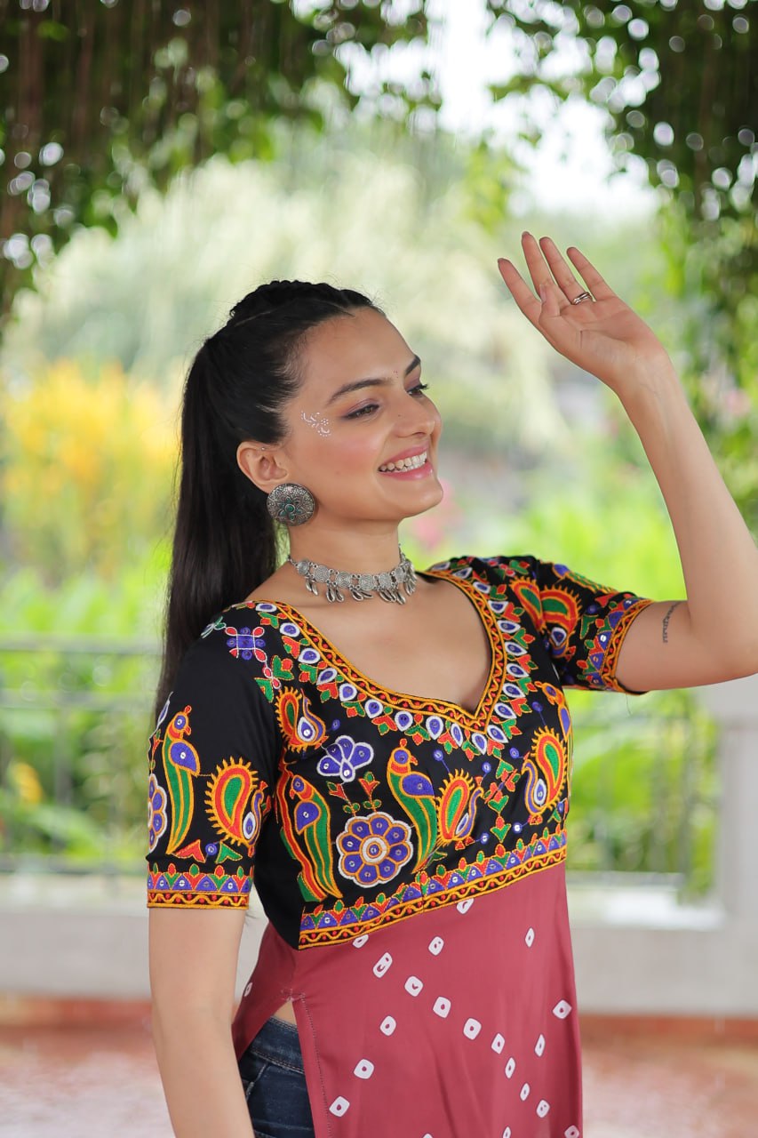 Black & Pink shade Navratri Special Printed Rayon Kurti with Kutchi Gamthi Embroidery & Pan Neck
