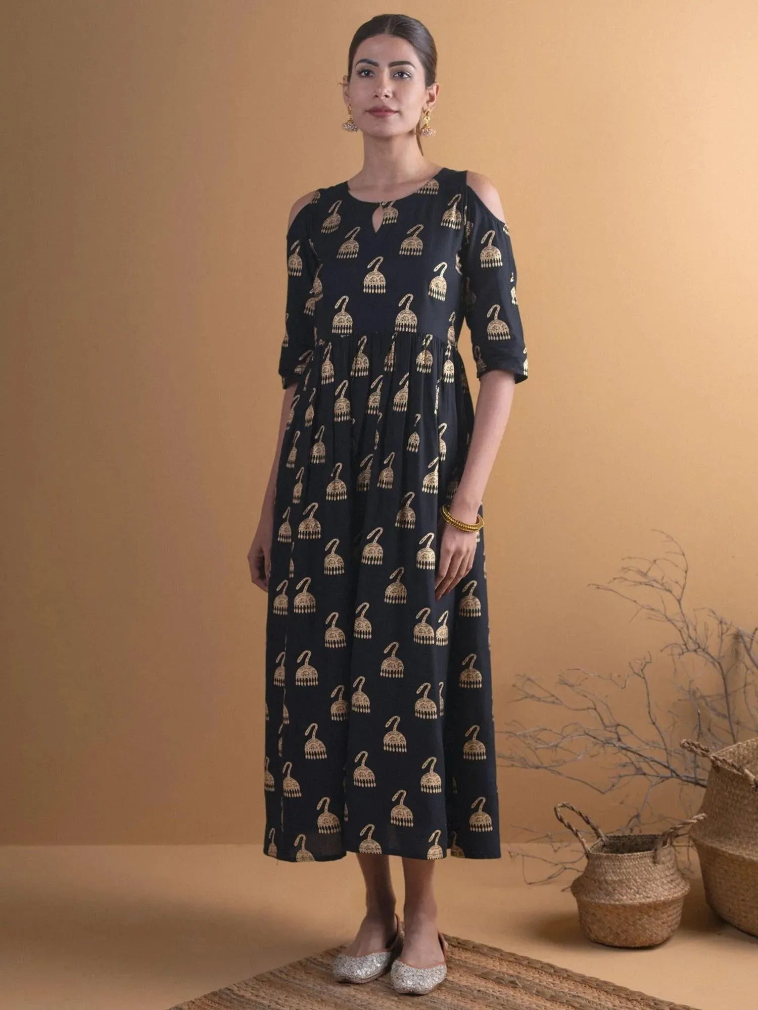 Libas Black Solid Rayon Dress