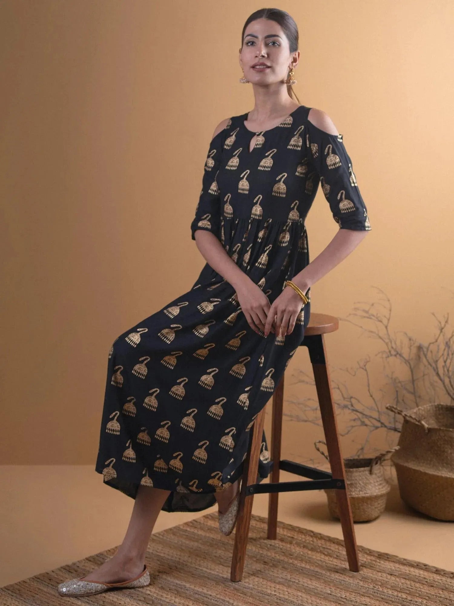 Libas Black Solid Rayon Dress