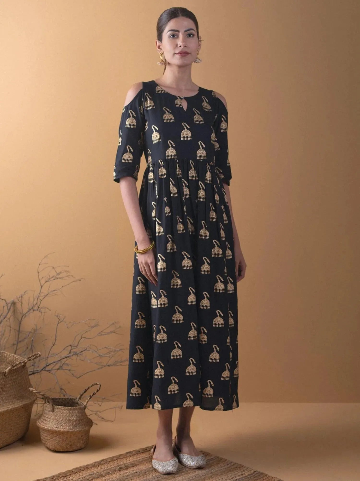 Libas Black Solid Rayon Dress