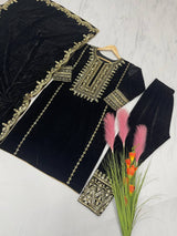 Black Stunning Look Collection - Elegant Velvet Ensemble