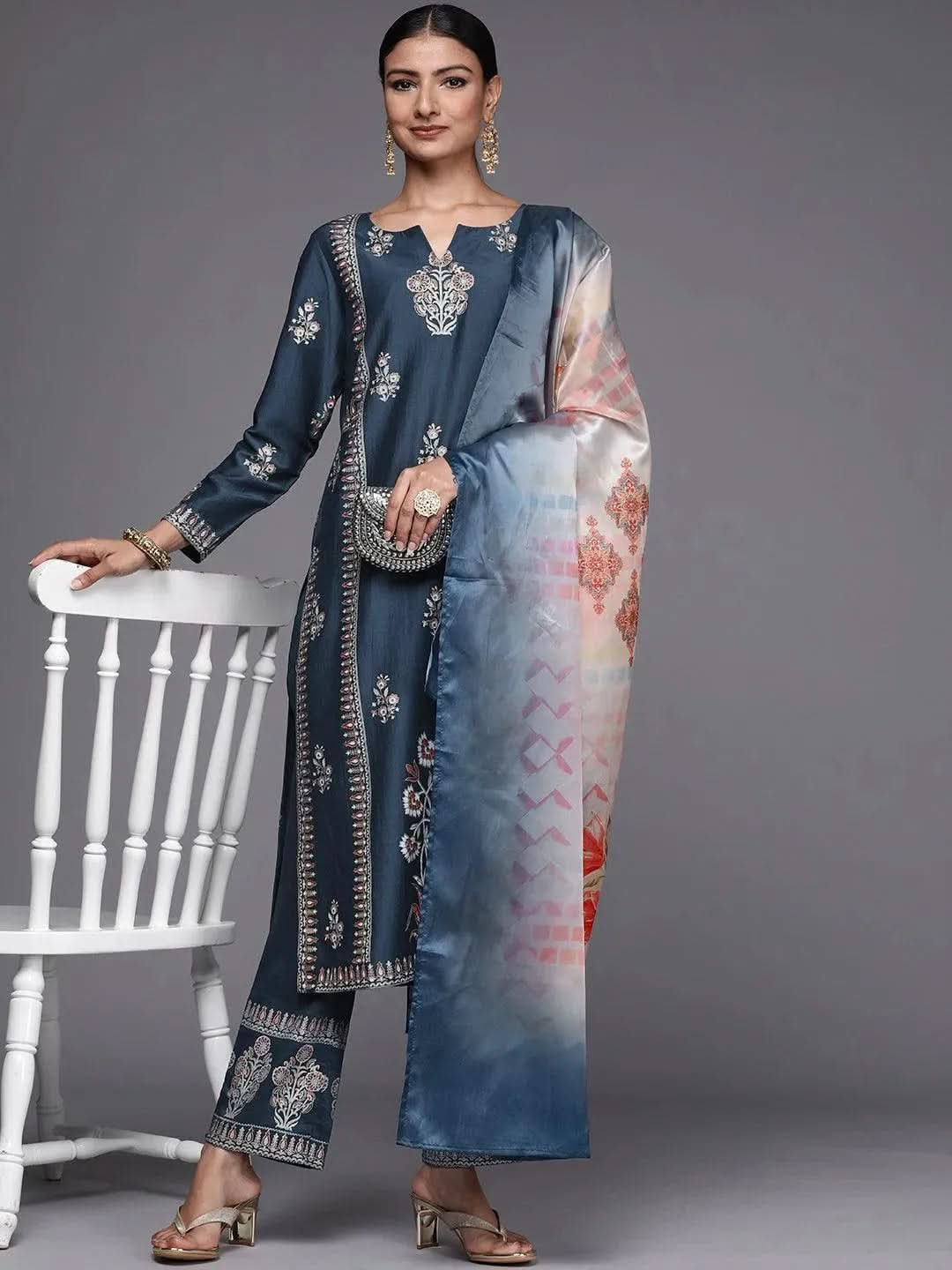 Mameraa Blue Printed Silk Blend Straight Kurta With Dupatta