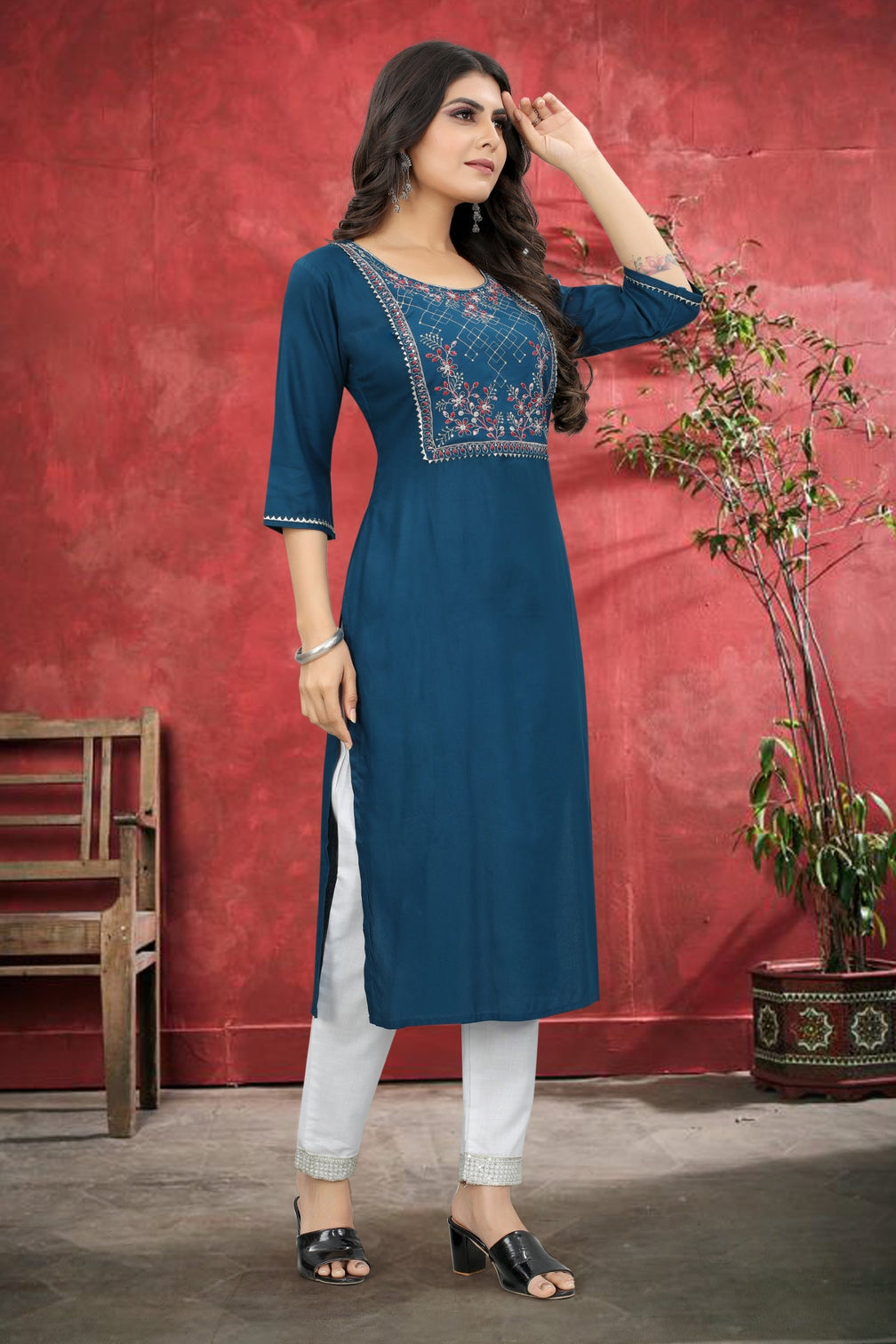 Blue Rayon Kurta Set With Pant