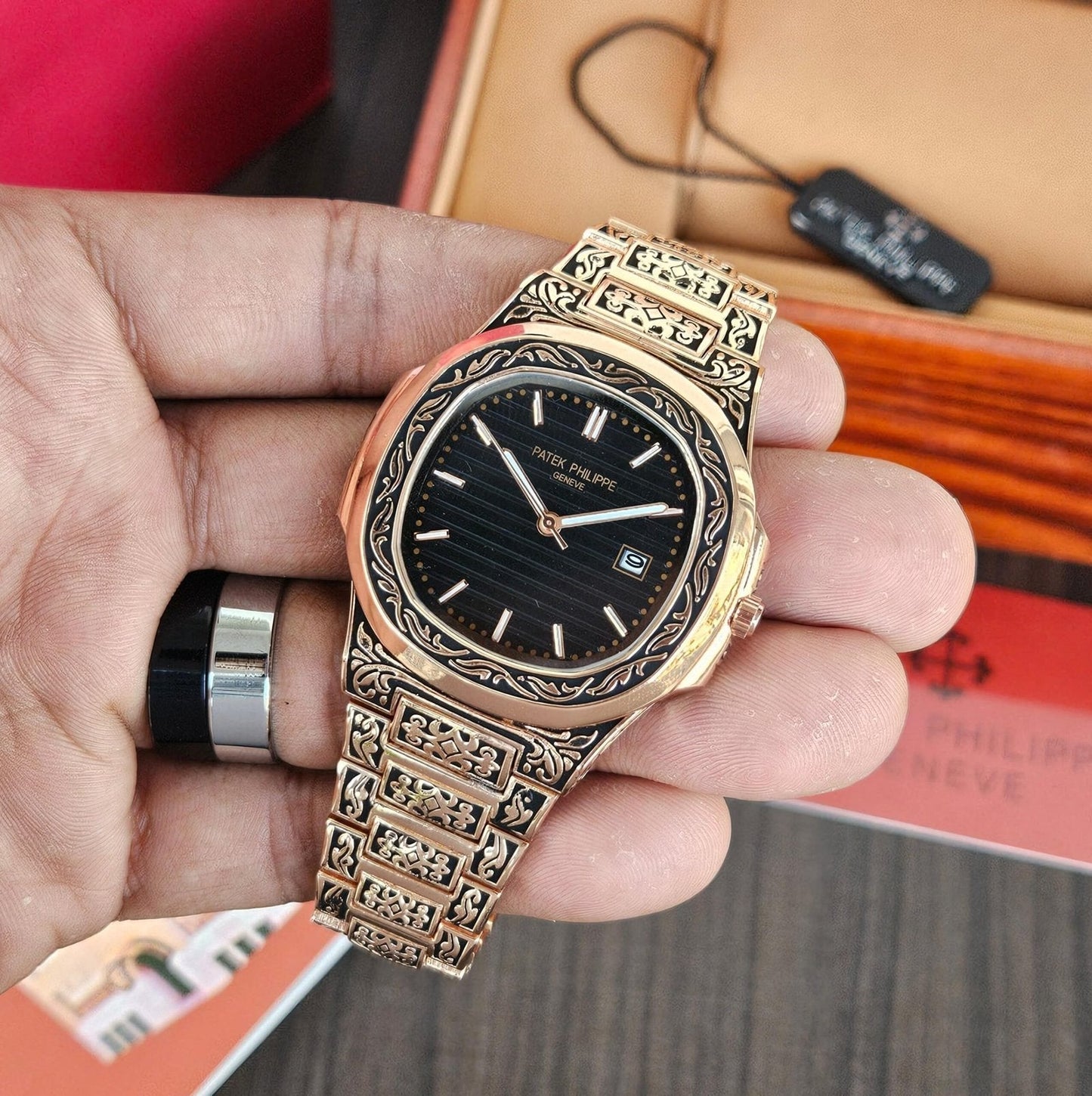 Branded Carving Model Watch