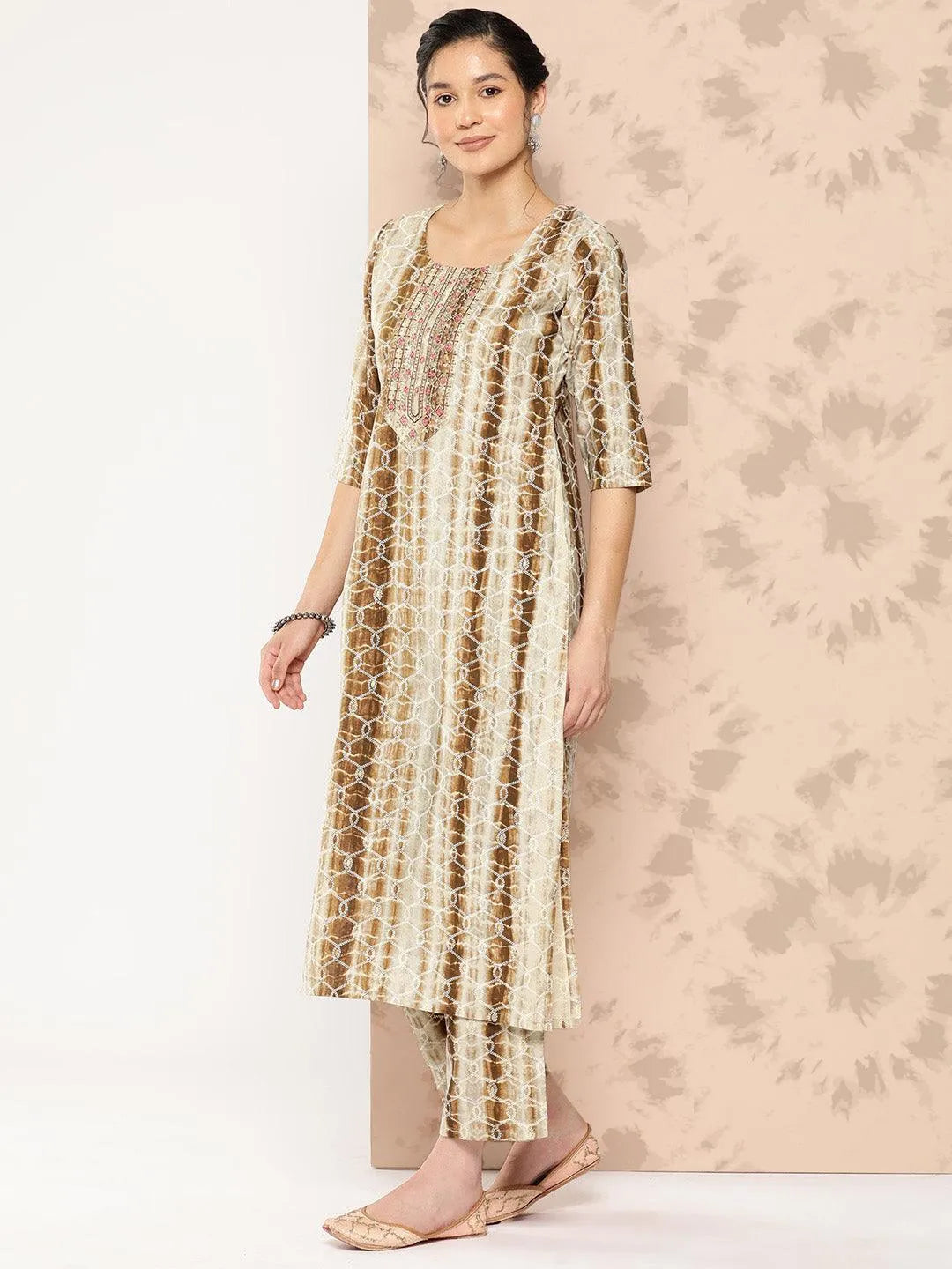 Mameraa Brown Printed Silk Blend Straight Kurta With Trousers and Dupatta