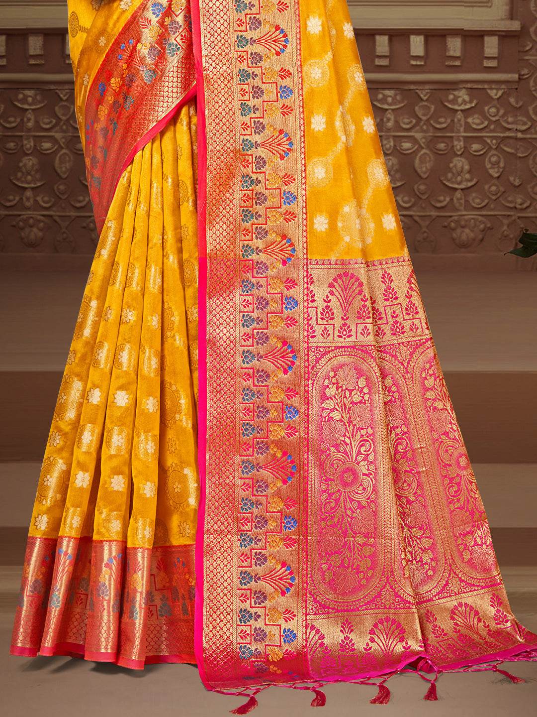 Yellow Silk Saree With Blouse Piece