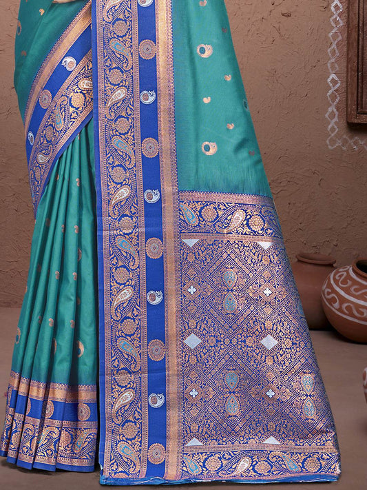 Blue Silk Saree With Blouse Piece