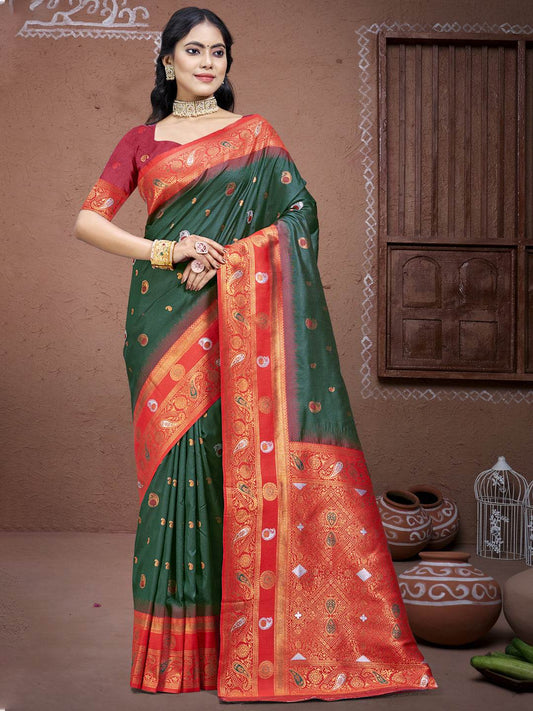 Green Silk Saree With Blouse Piece