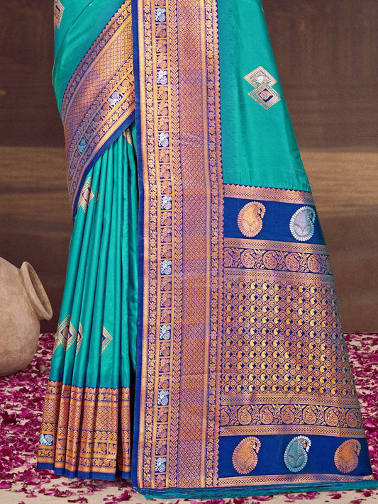 Blue Silk Saree With Blouse Piece