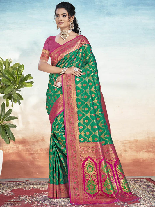 Green Silk Saree With Blouse Piece