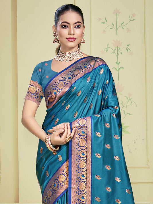 Blue Silk Saree With Blouse Piece