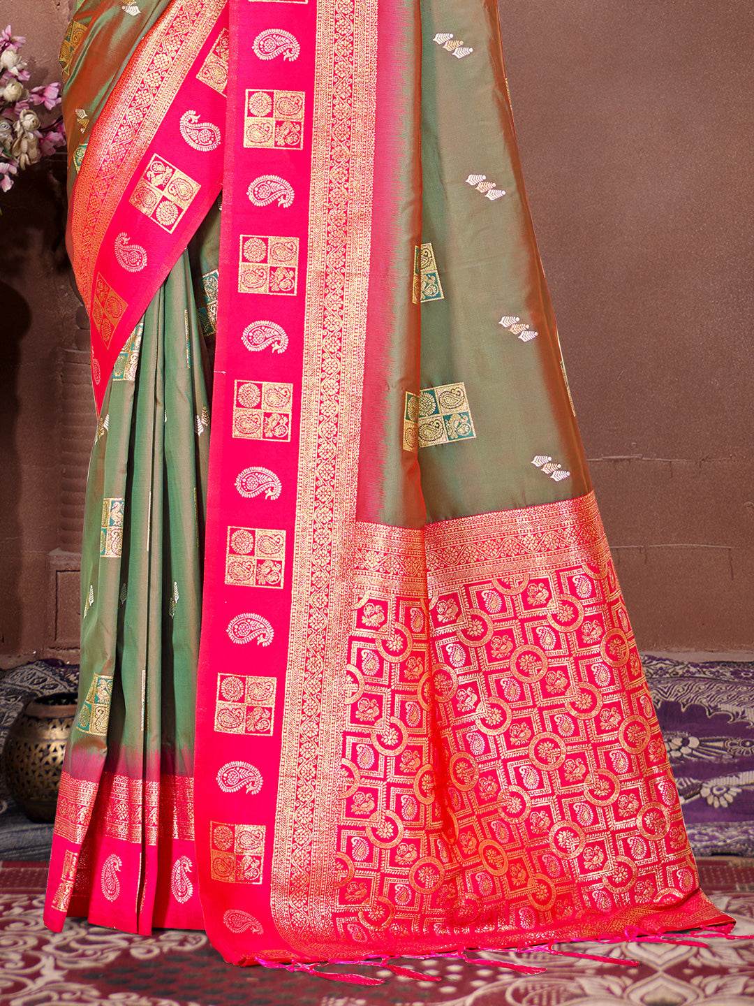 Olive Silk Saree With Blouse Piece
