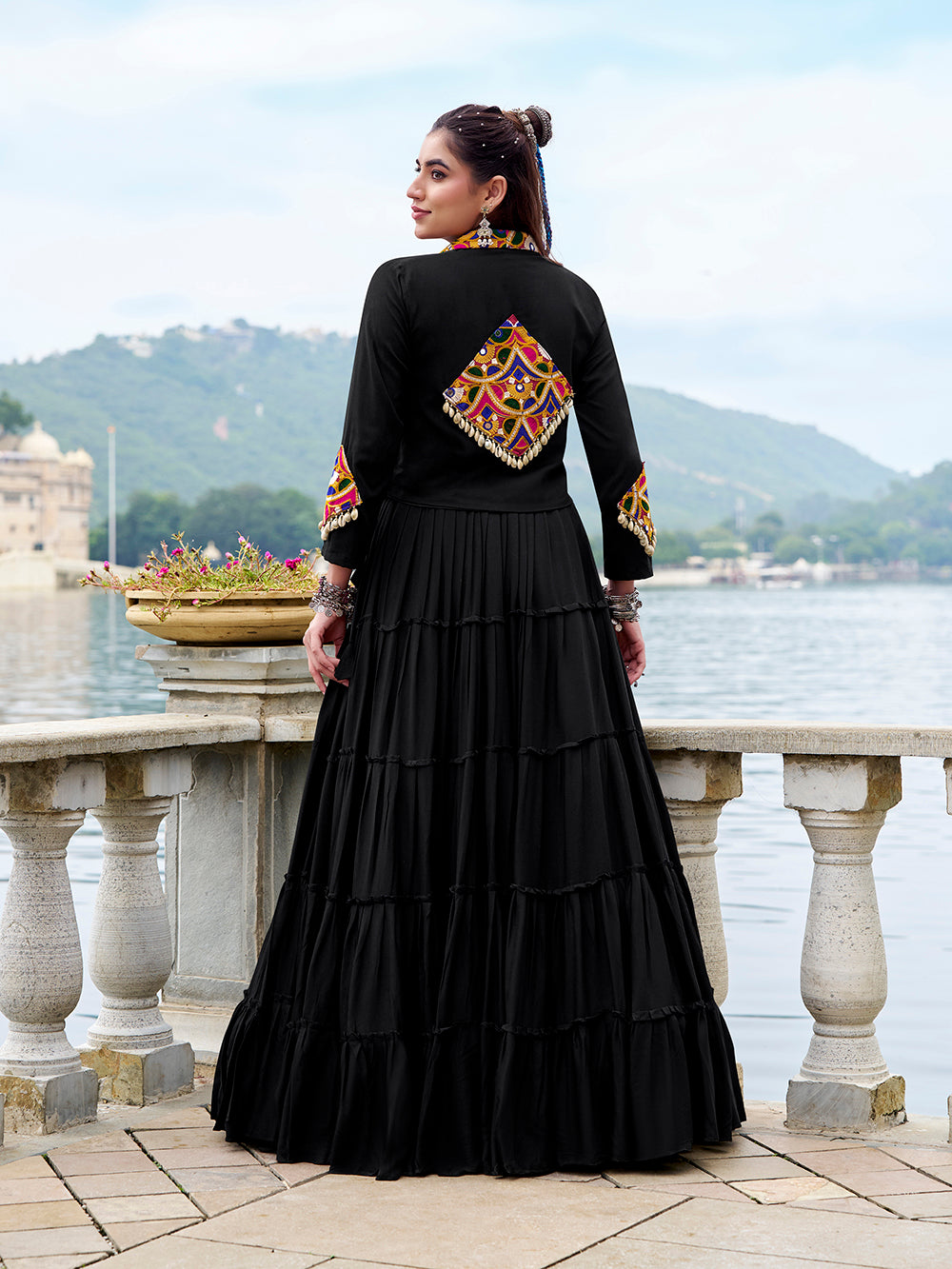 Black color gamthi work with cowrie touch up rayon co ord set