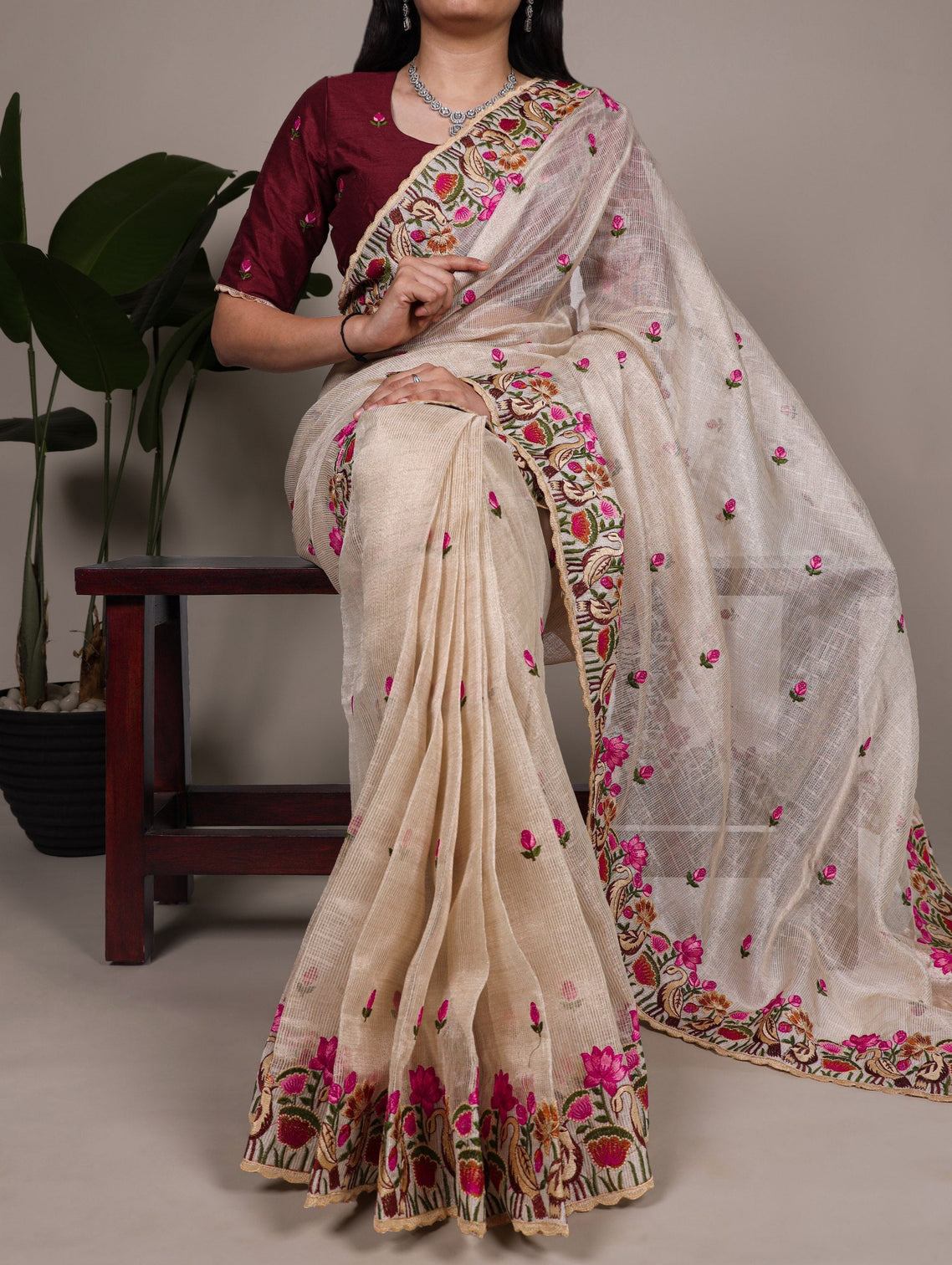 Cream Elegant Zari Kota Tissue Saree with Exquisite Thread Embroidery Work and Banglory Blouse Piece – Premium Ethnic Ensemble