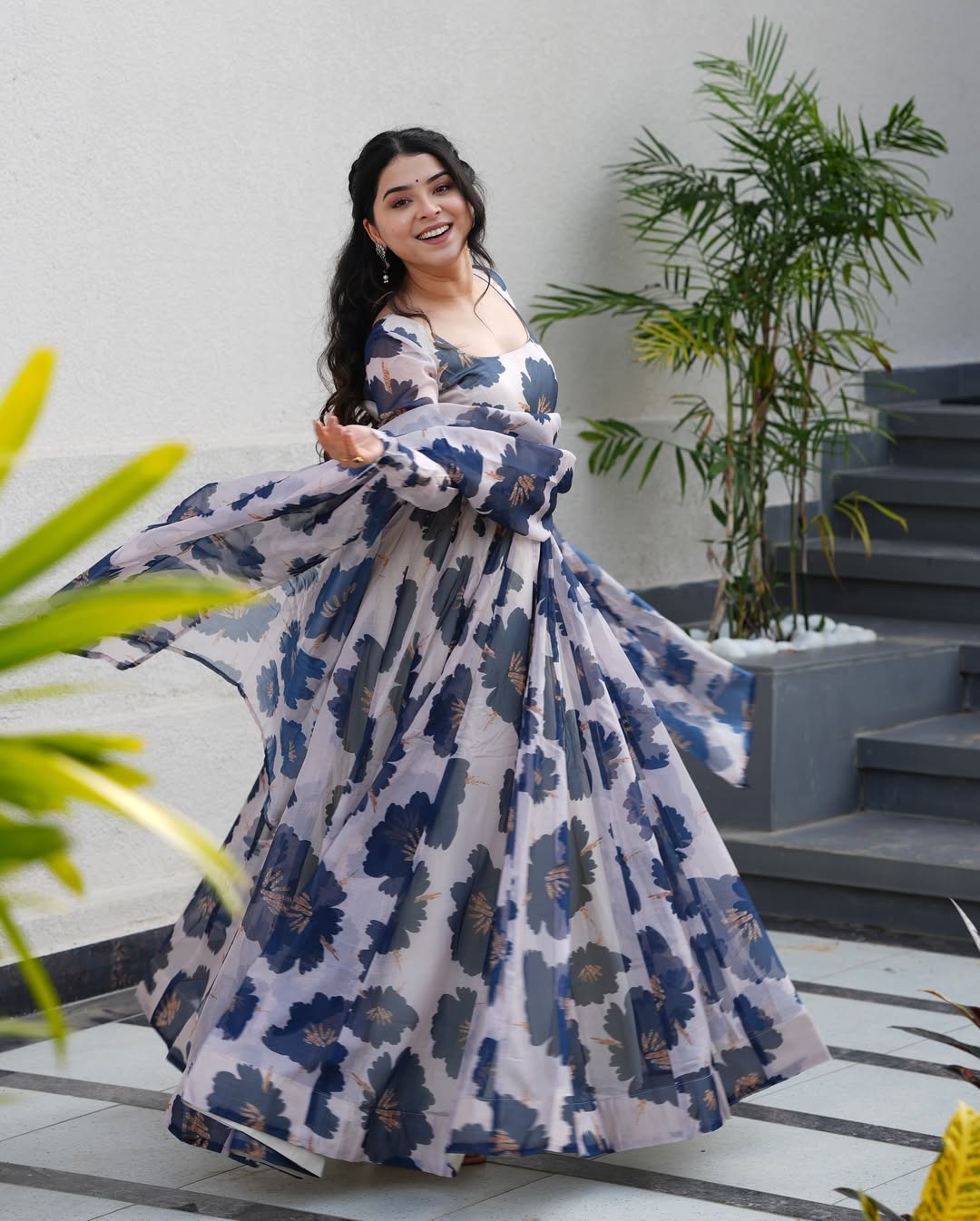 Cream Floral Print Tabby Organza Anarkali Suit Set – 3-Piece Elegant Ensemble with Dupatta