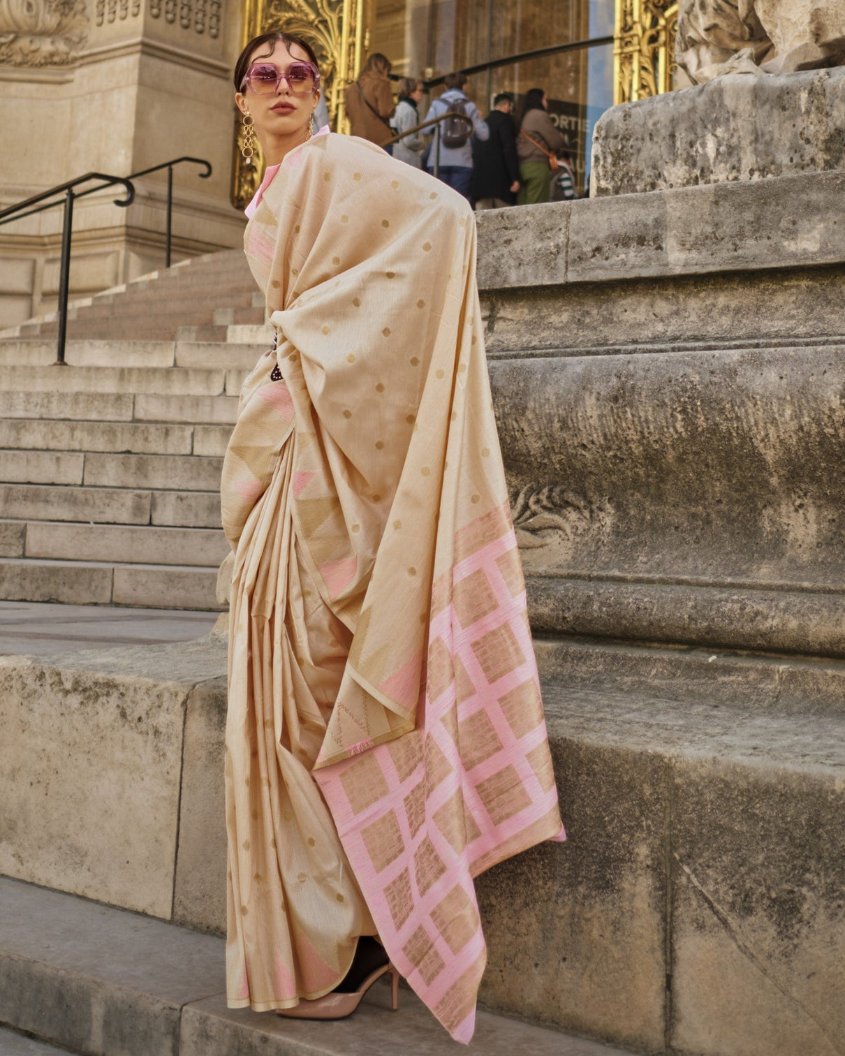 Cream Women's Banarasi Silk Blend Saree with Unstitched Blouse Piece