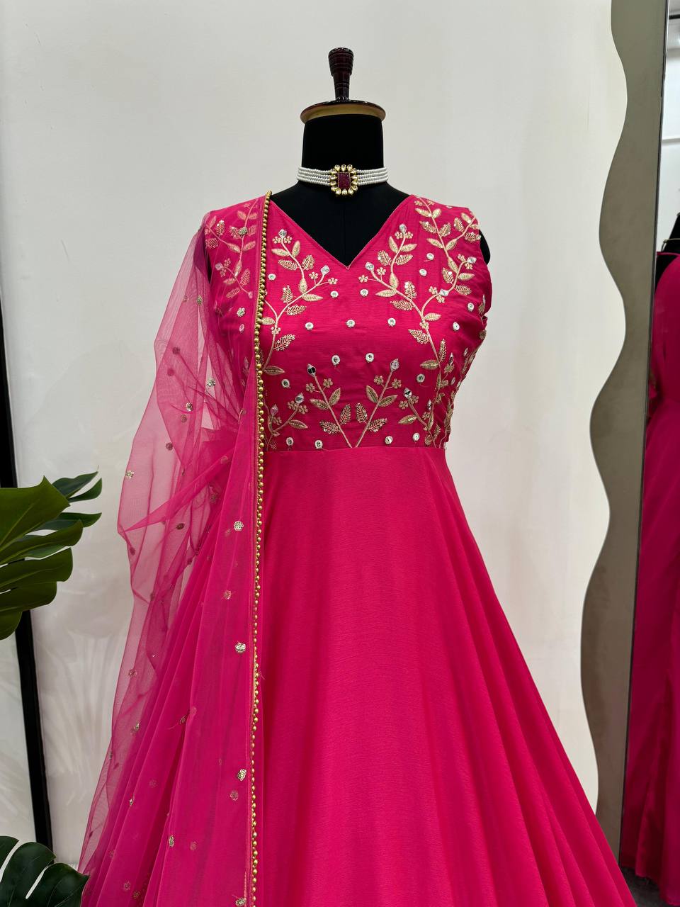 Dark Pink Elegant Chinon Silk Ensemble – Luxe Thread & Sequin Work