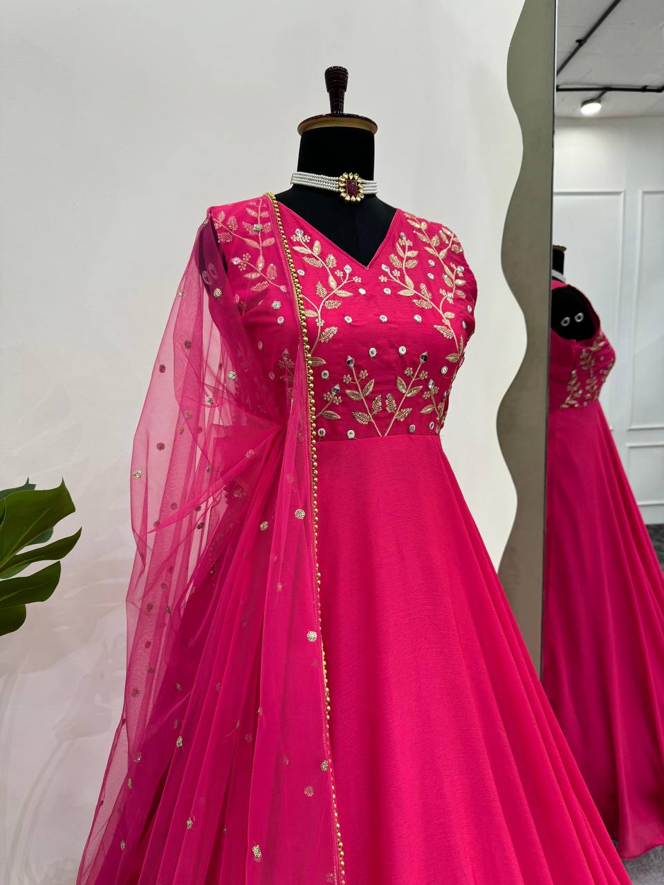 Dark Pink Elegant Chinon Silk Ensemble – Luxe Thread & Sequin Work
